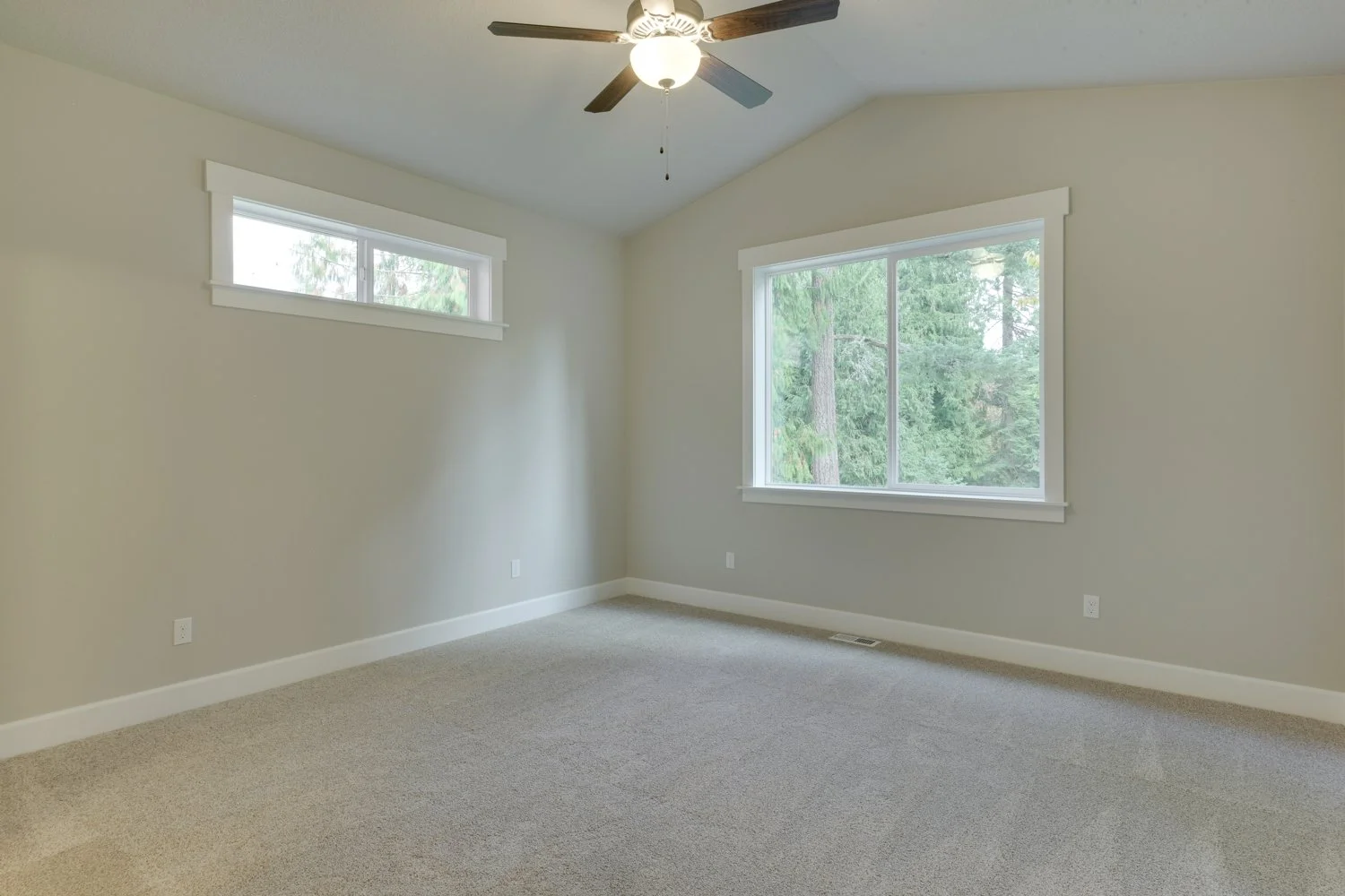 1090 NE Regan Hill Loop - MLS-25.jpg