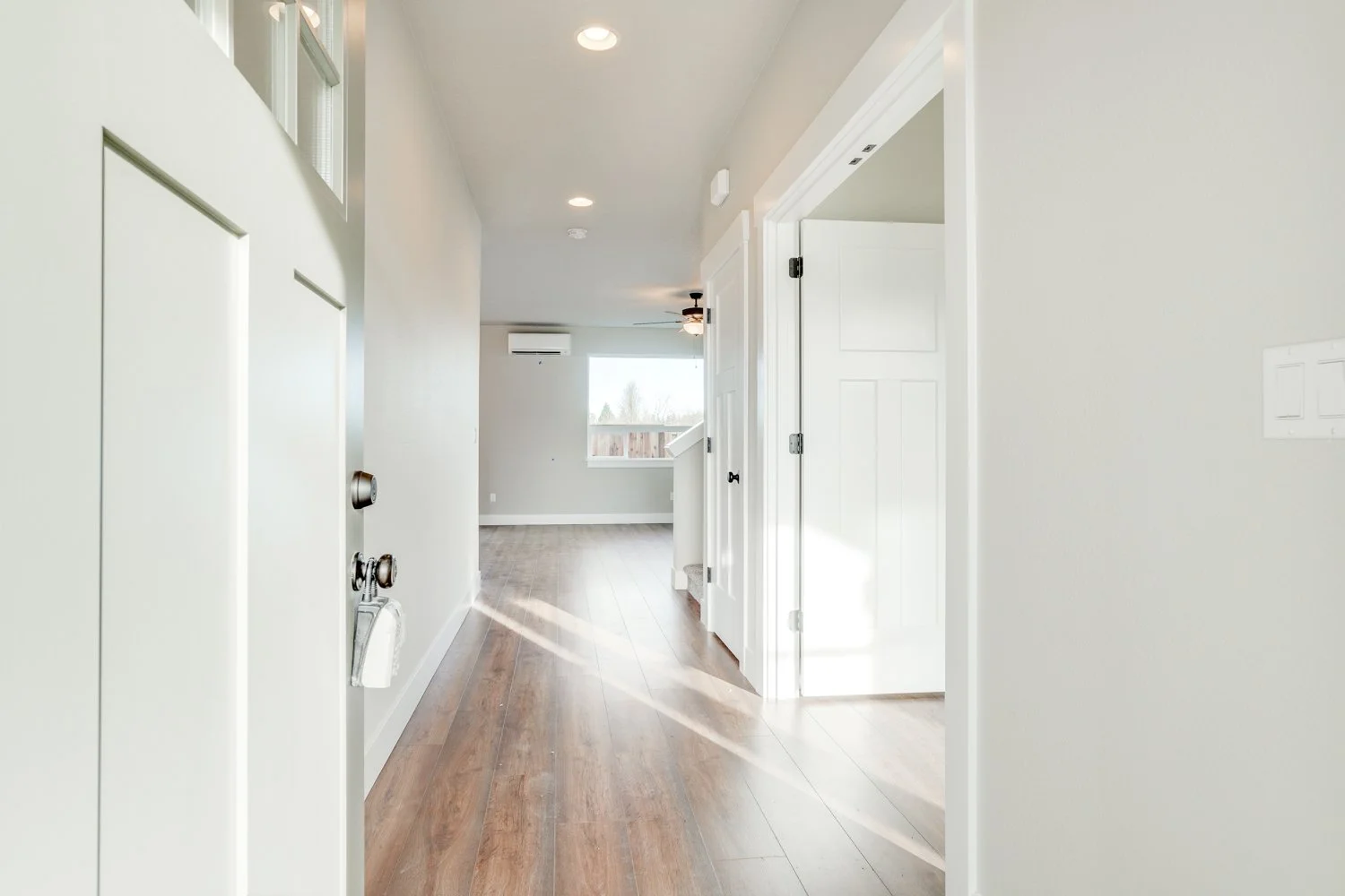 1526 NW 29th Pl - WEB-4.jpg