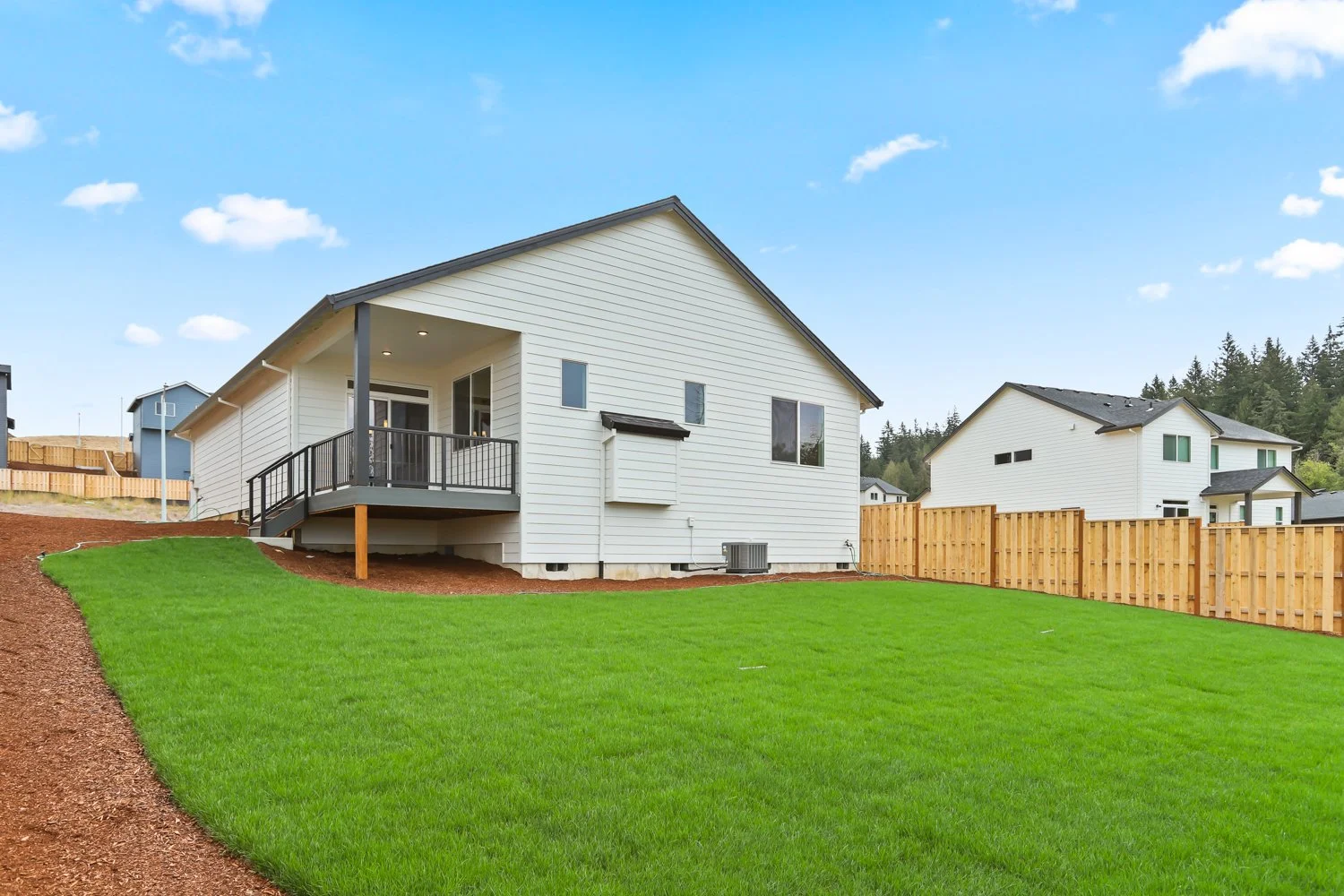 2716 NE Justus Ave - WEB-42.JPG
