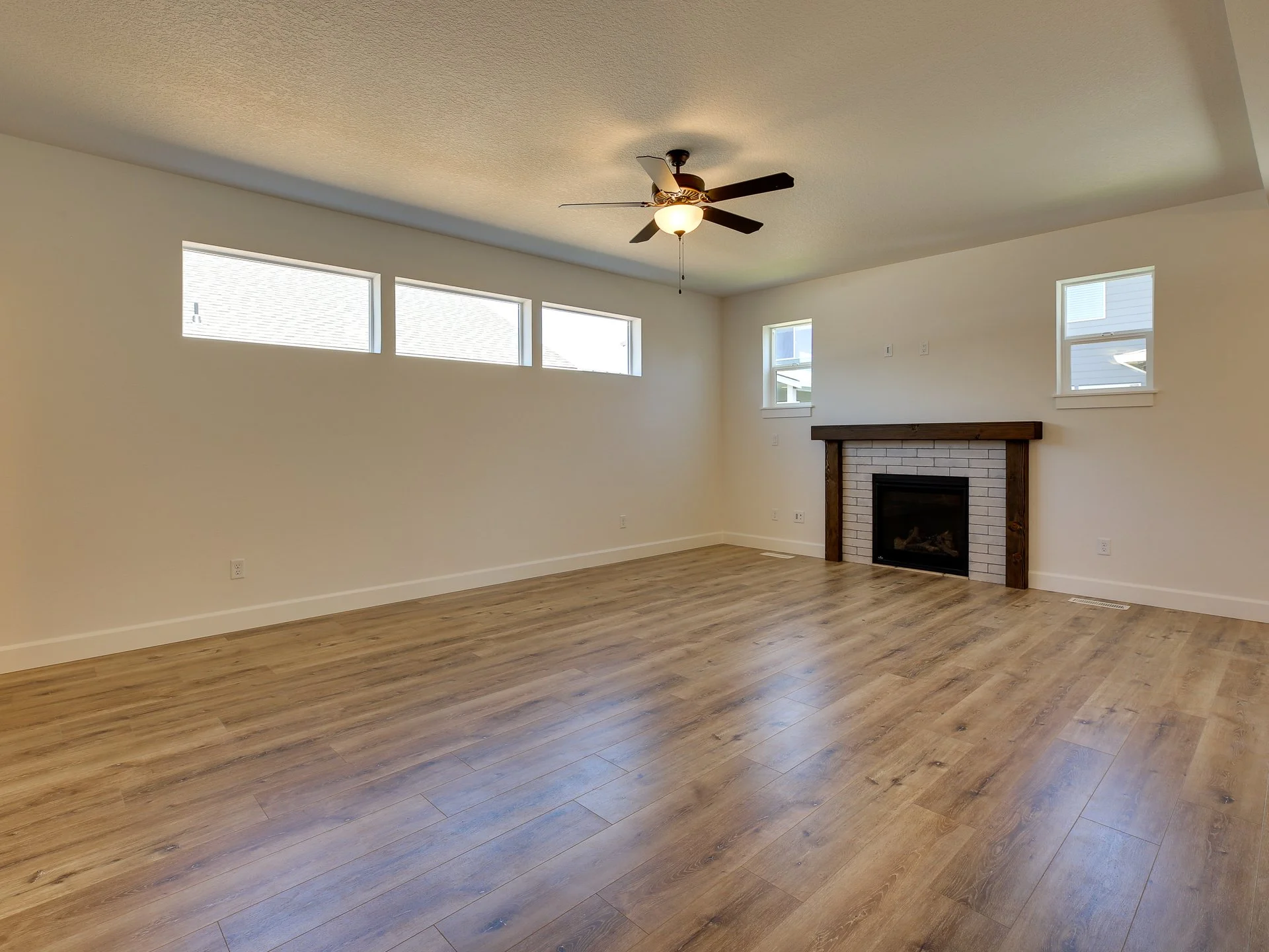 1719 NW 27th Ave - MLS-7.jpg
