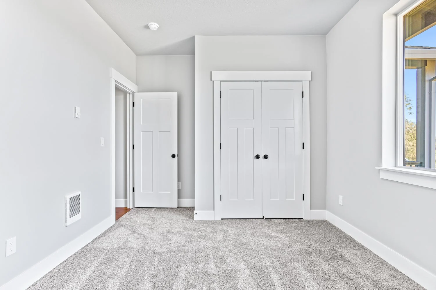 2804 NE Justus Ave - WEB-60.JPG