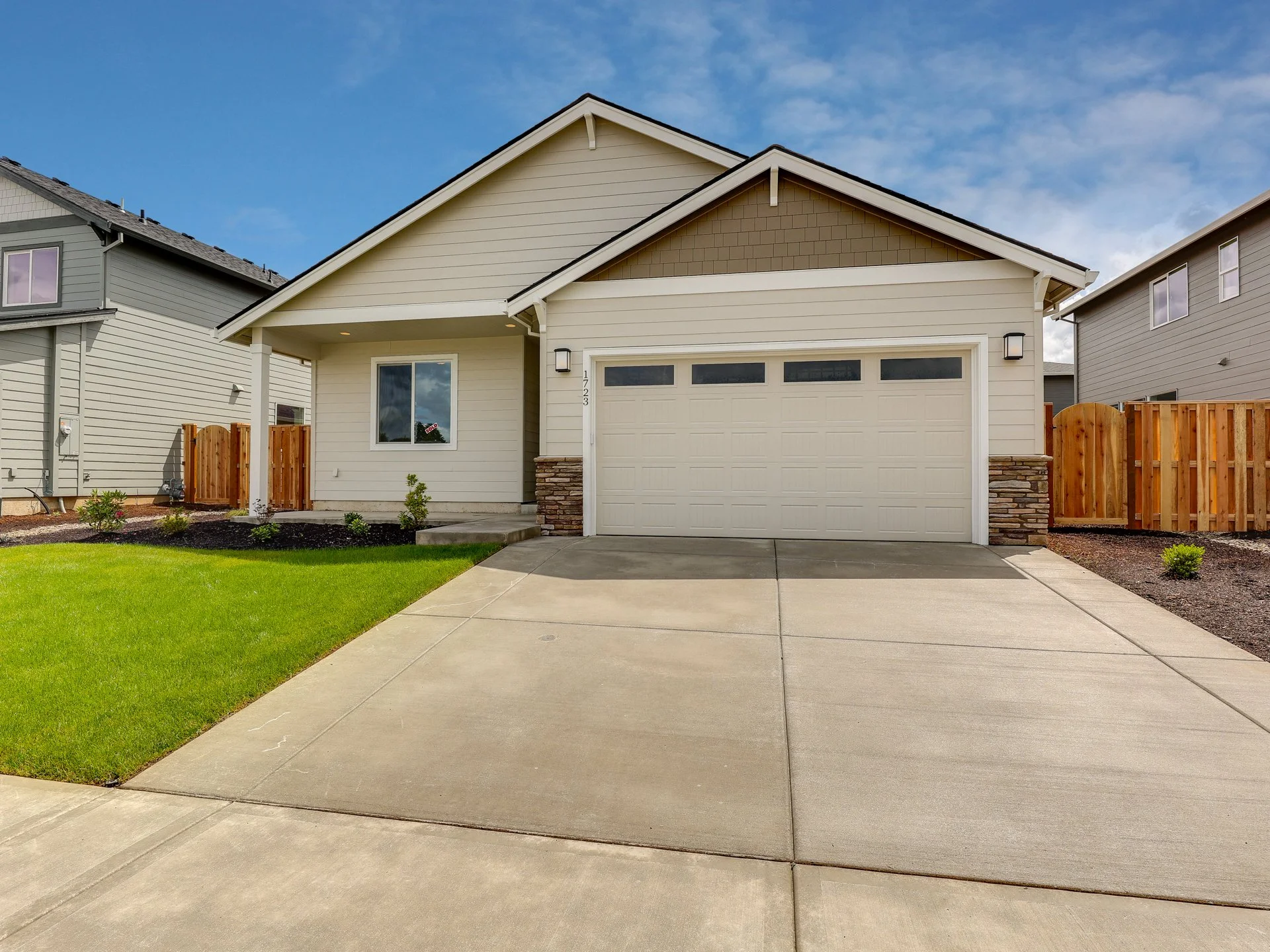 1723 NW 27th Ave - MLS-4.jpg