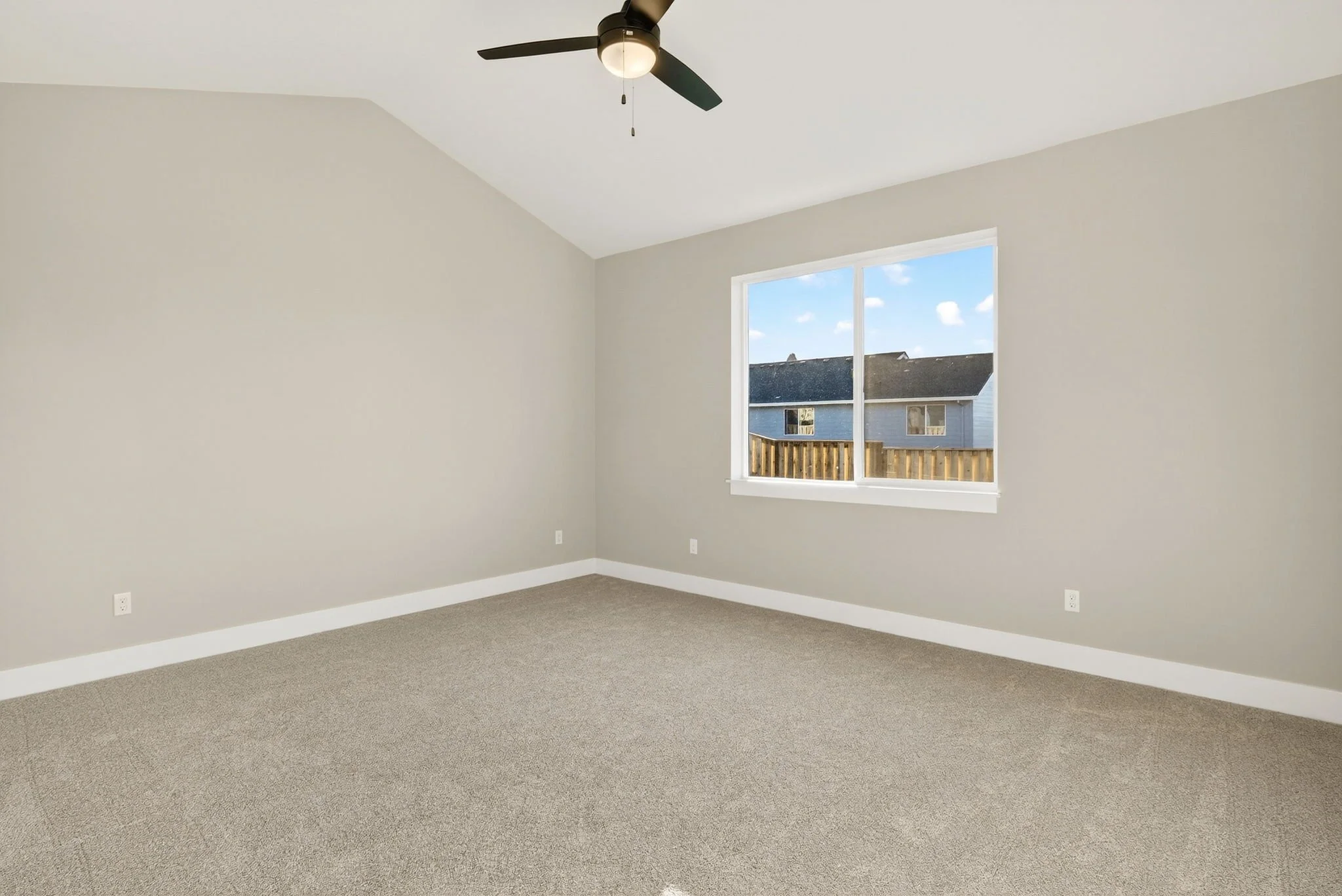 2240 E Otter Lp-24.jpg