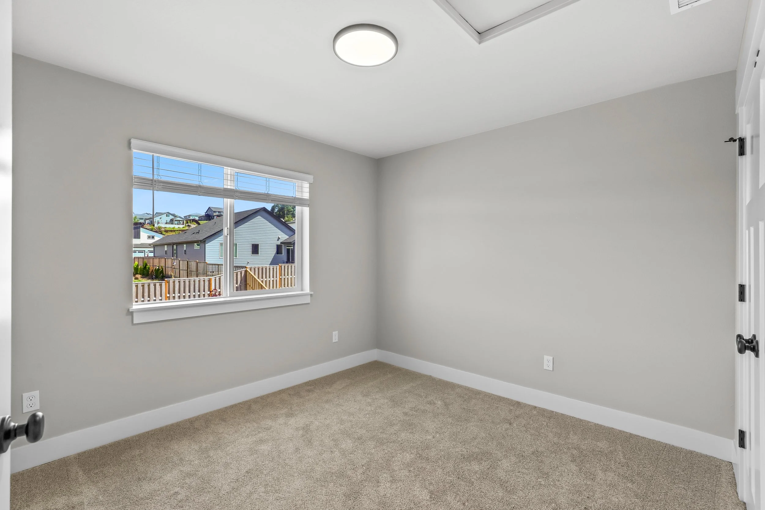 2217 Juniper Circle-39.jpg