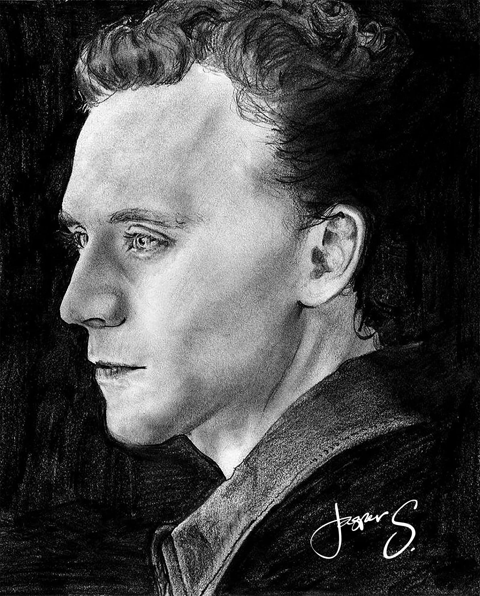 Tom Hiddleston
