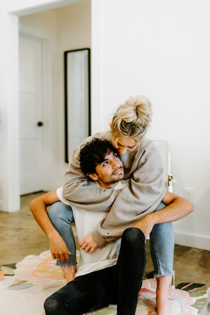 Stephanie-Cintron-Photography-St-Simons-Cozy-In-Home-Session-1.jpg