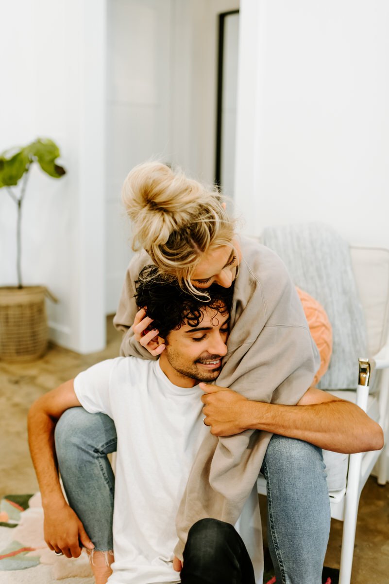 Cute Couple Sitting Couples Session. Savannah Photographer Stephanie Cintron