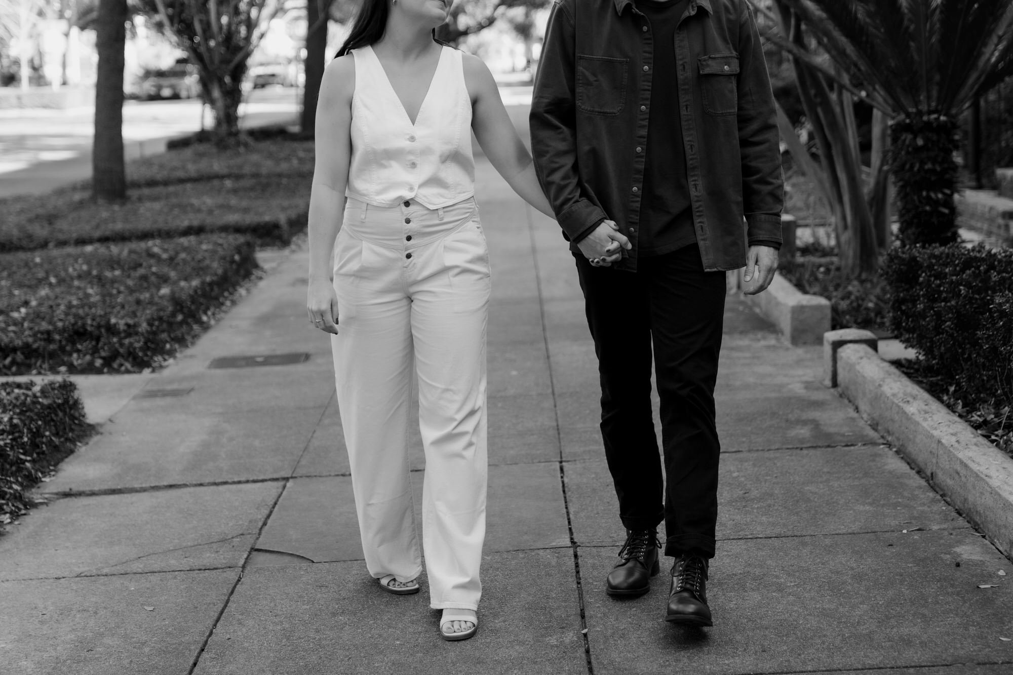 Downtown-Savannah-Georgia-Engagement-Session-Steph-Powell-Creative-14.jpg