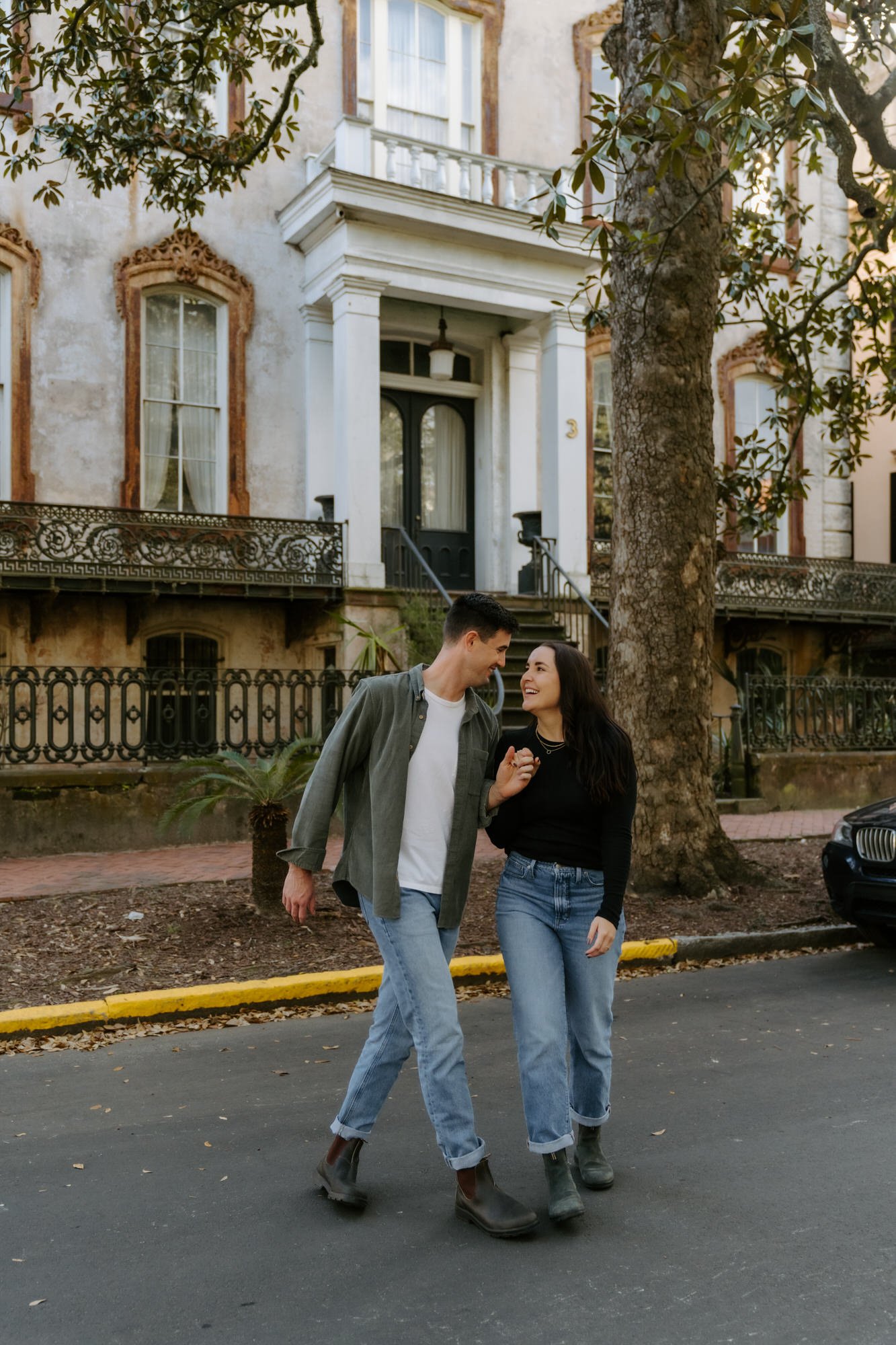 Downtown-Savannah-Georgia-Engagement-Session-Steph-Powell-Creative-48.jpg
