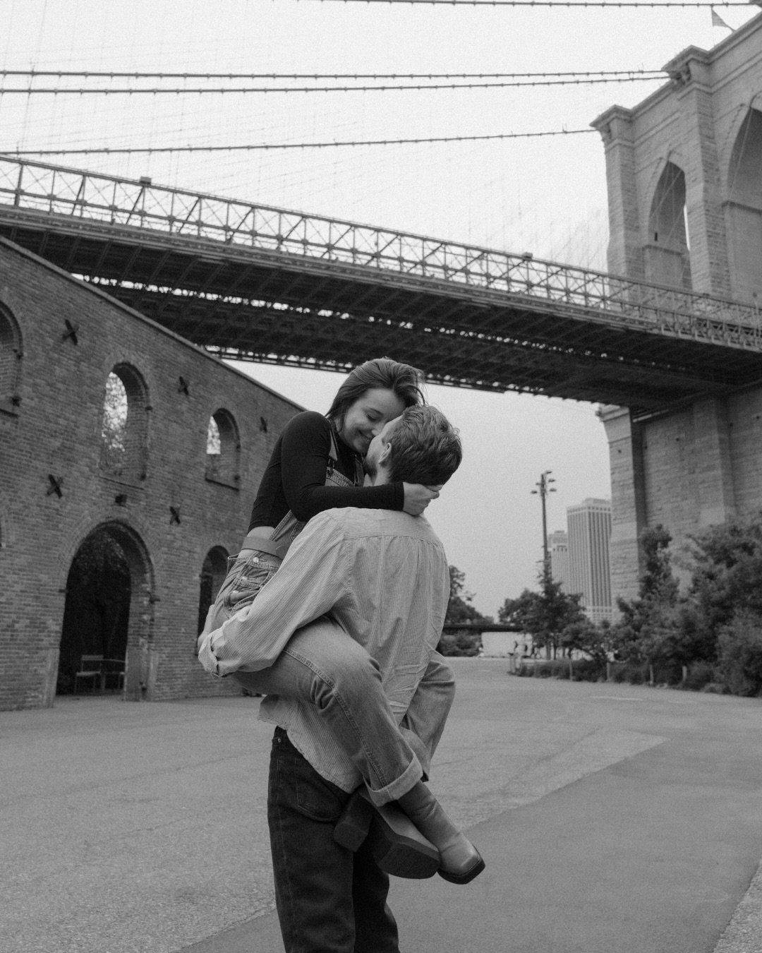 When in doubt, escape to NYC 🍎
&nbsp;
#newyorkweddingphotographer #nyengagement #couplesphotoshoot