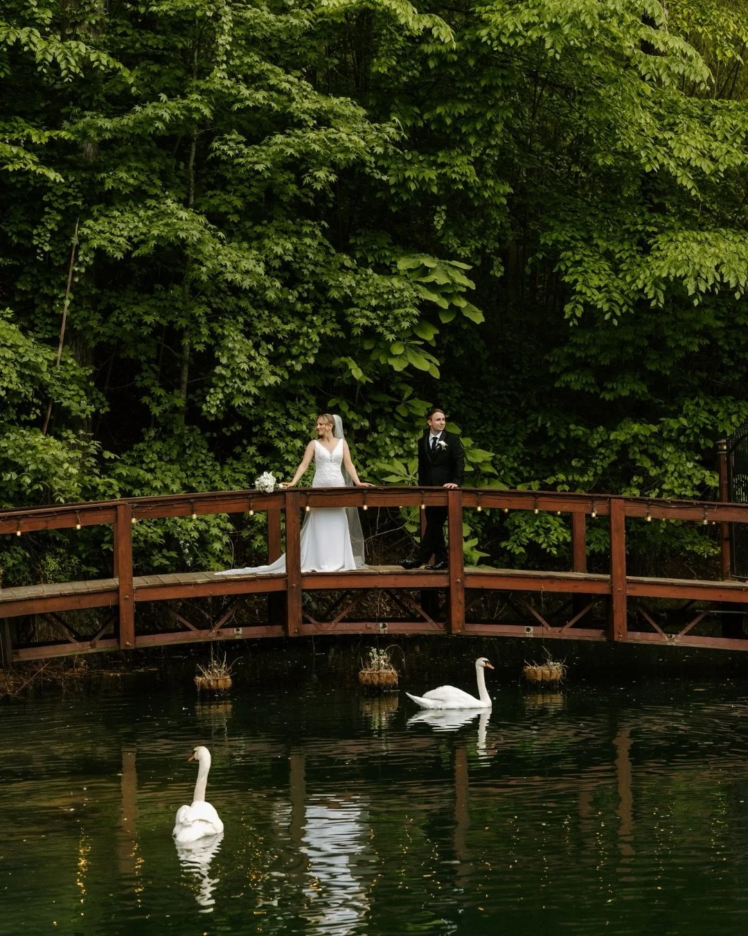 A lakeside estate sitting on 12 acres was the perfect oasis for Grace and Nick&rsquo;s wedding day. Gorgeous views at @rockys_lake_estate were just part of what a beautiful day this was. Hues of green and gold scattered throughout their decor, bringi