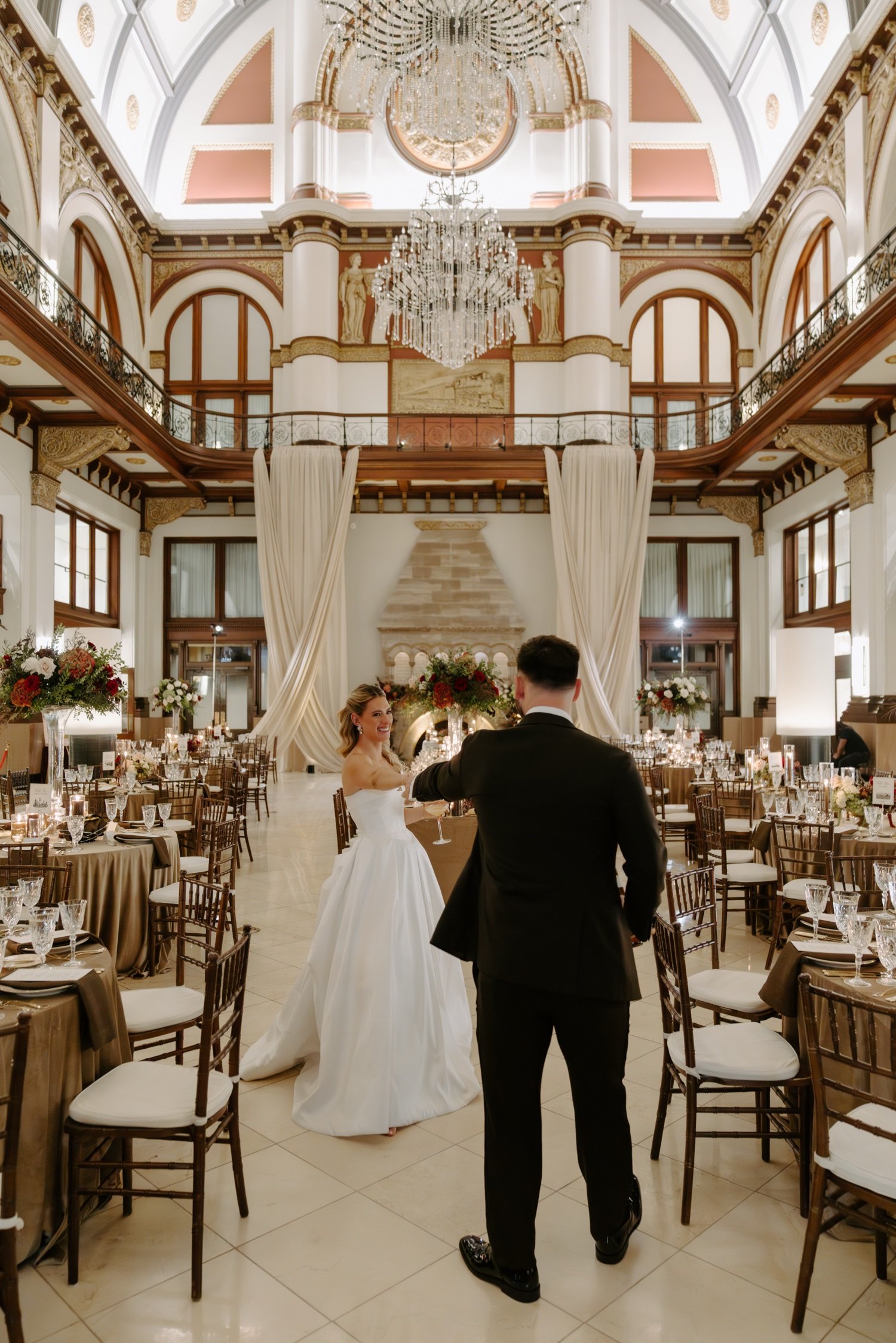 Fall Gatsby-Inspired Black Tie Wedding at The Union Station Nashville32.jpg
