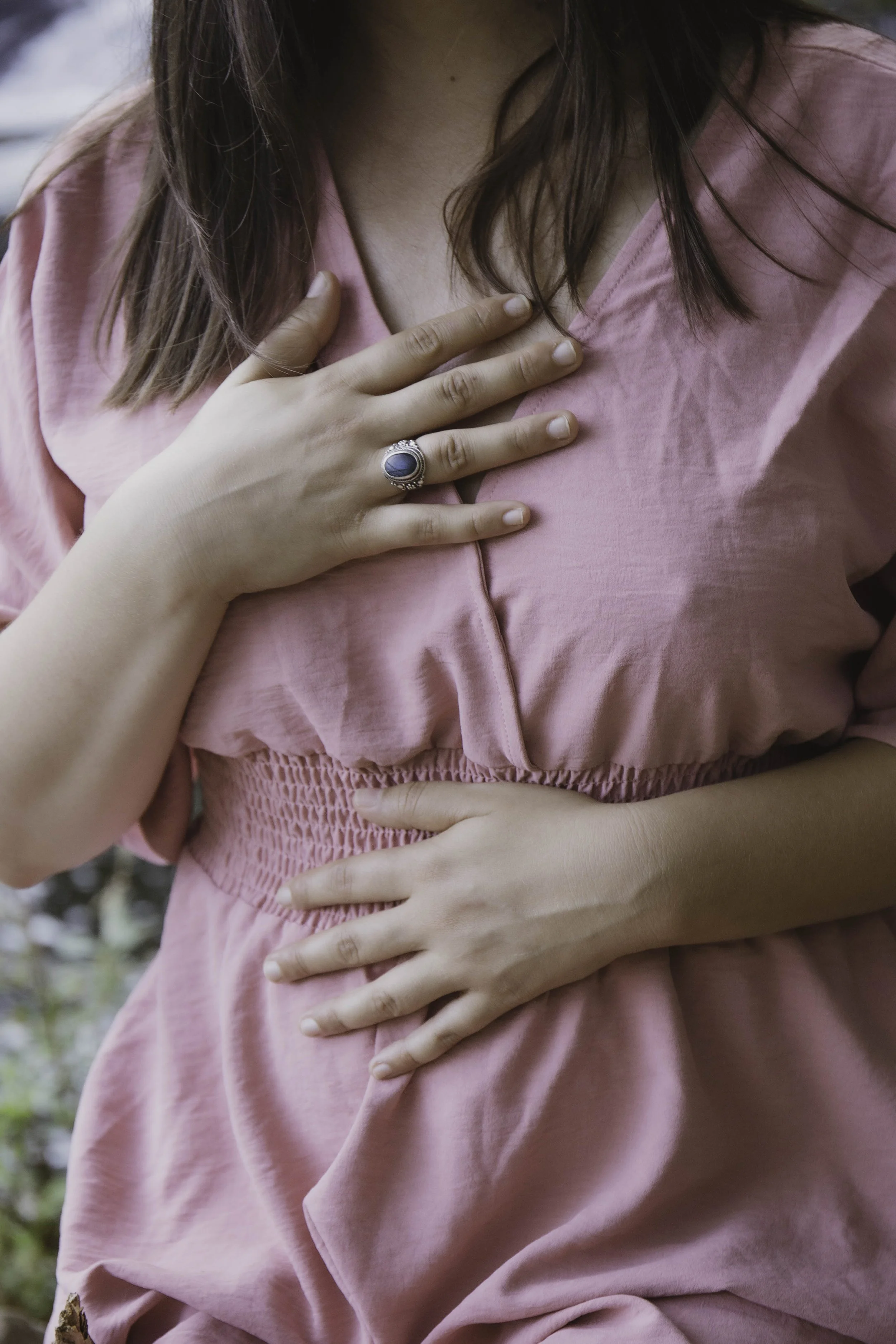 What happens during a feminine somatic coaching session