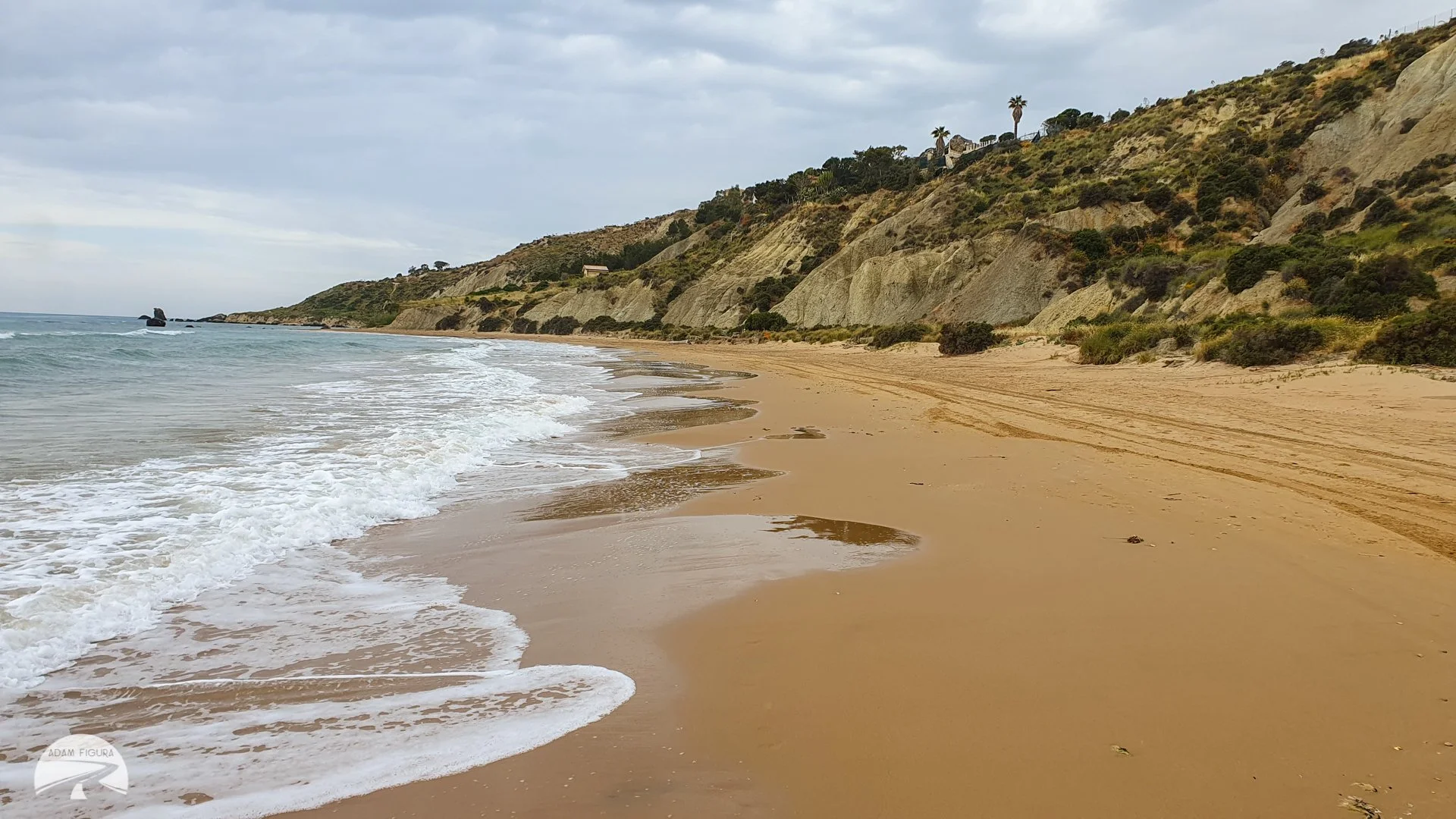 photo (25 of 28).jpg