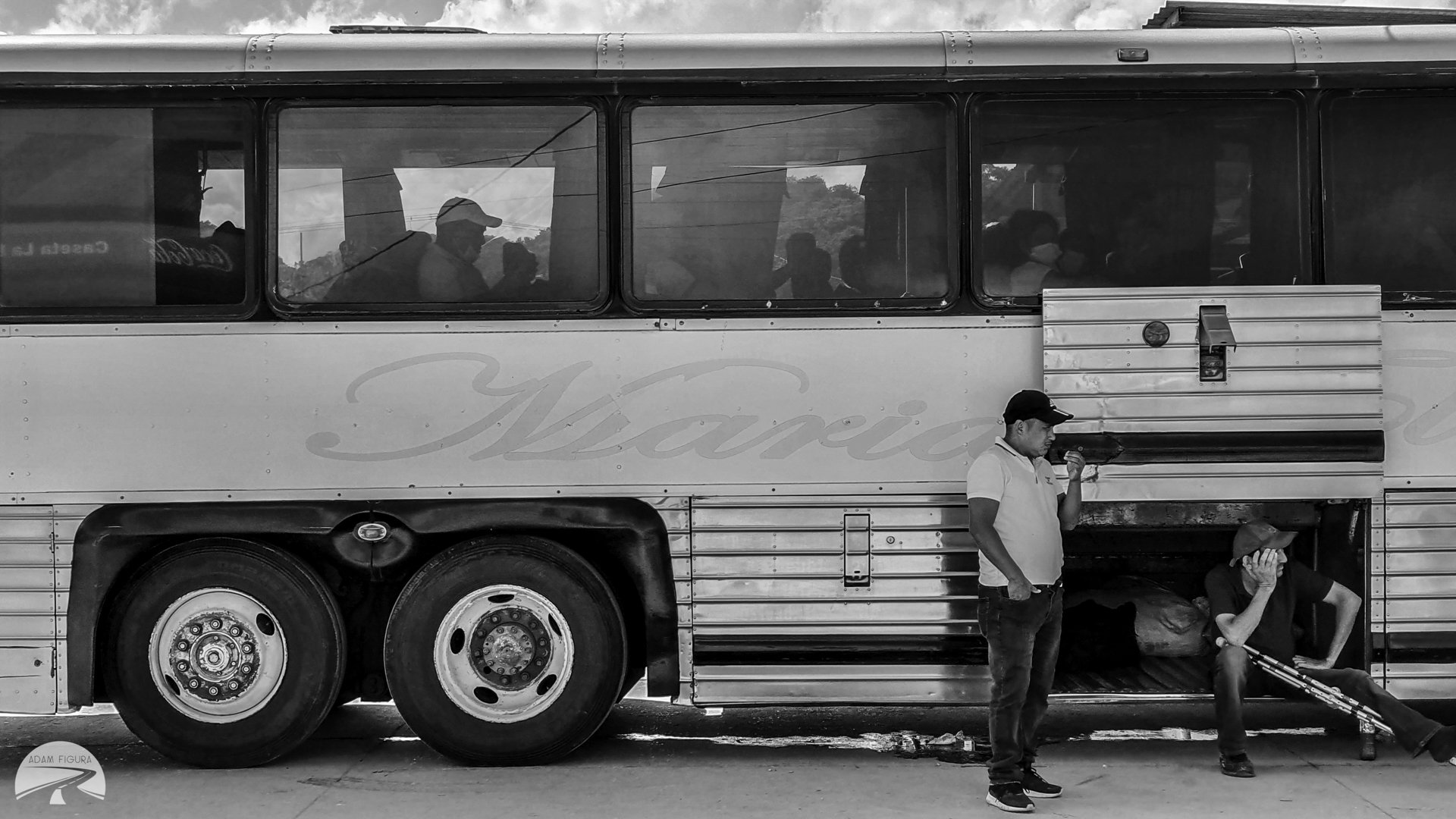 Flores bus station