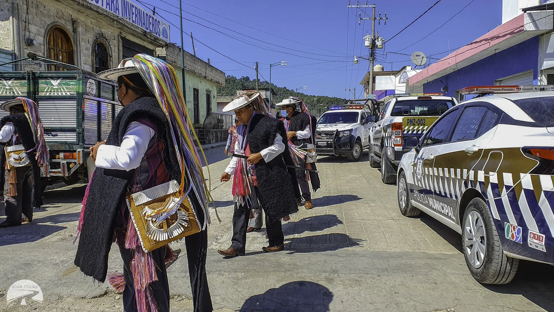 Ready to the Fiesta - Zinacantán