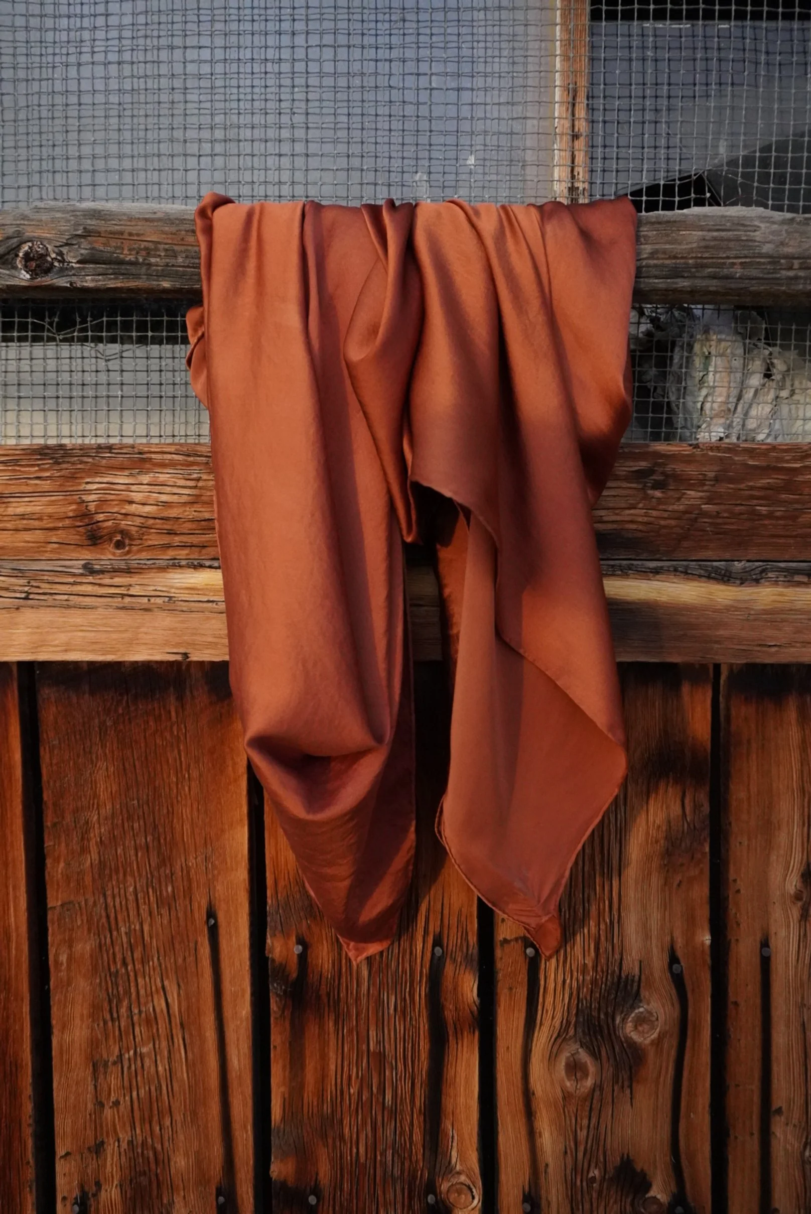 35" Mahogany Rust Wild Rag
