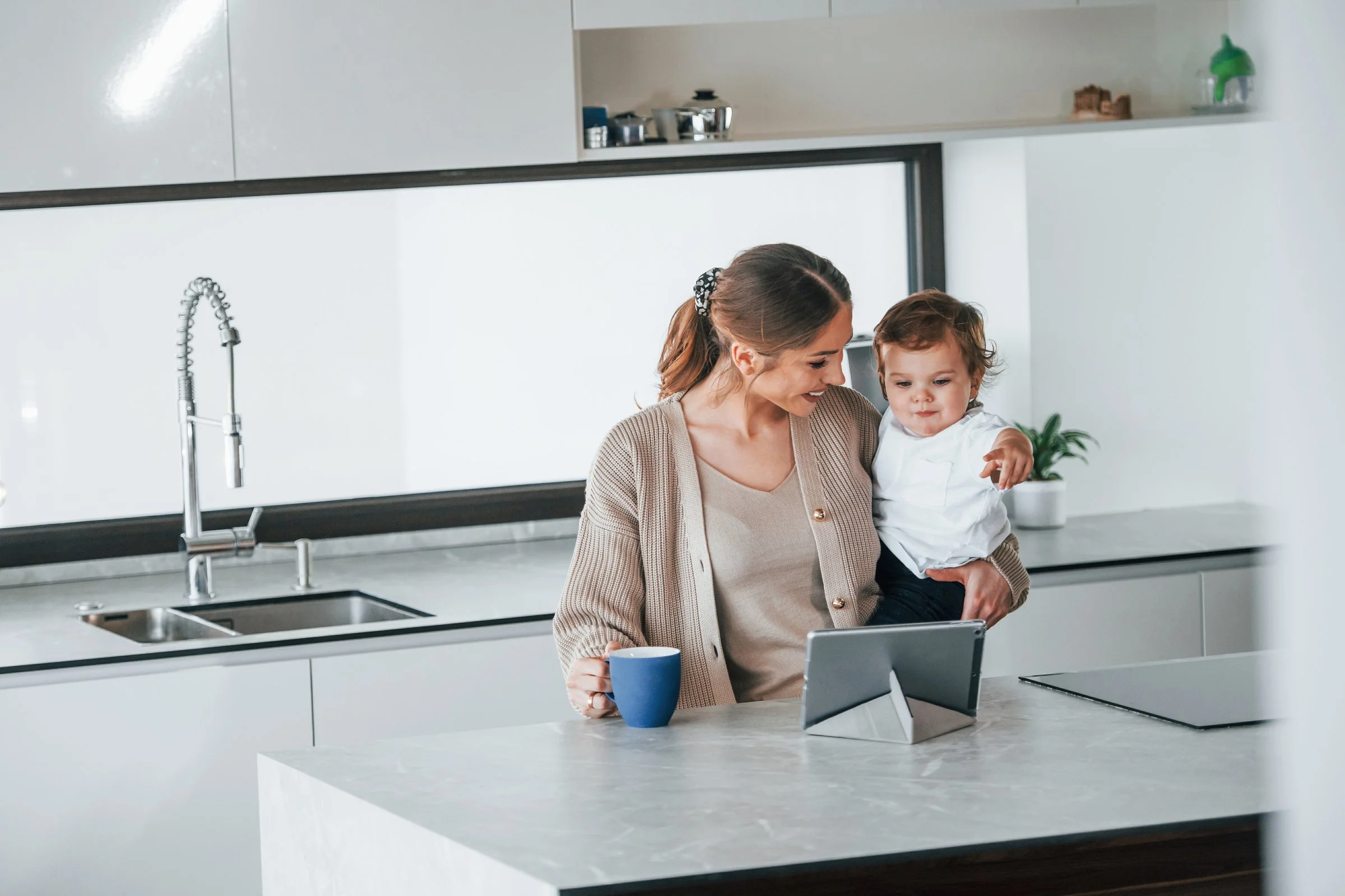 How Stay-at-Home Parents Can Start FlexibleService Businesses from Home
