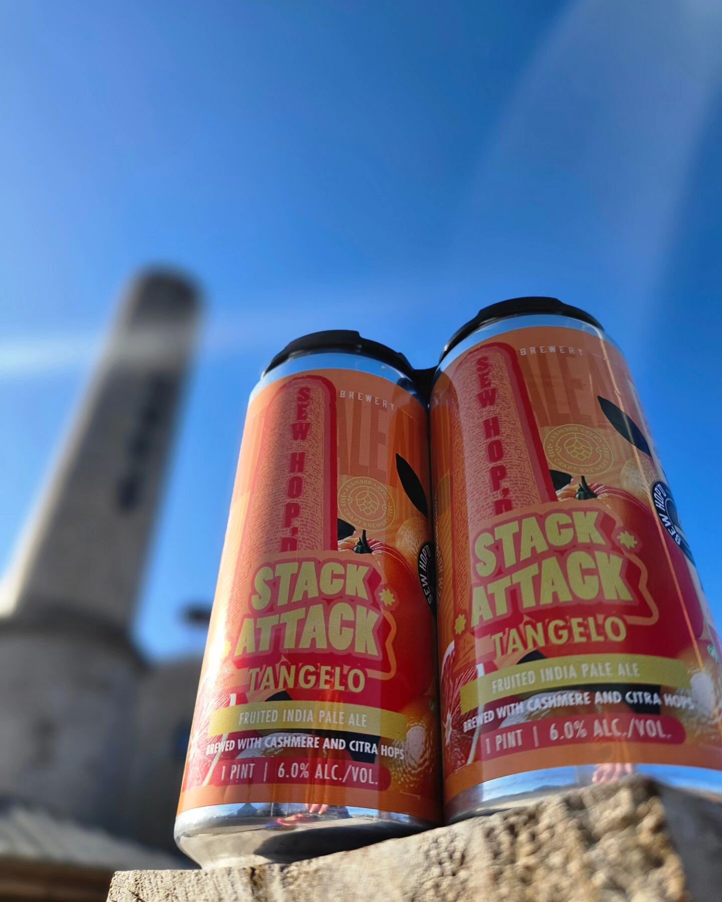 🚨🍊 New Beer Alert 🍊🚨
Stack Attack Tangelo Fruited IPA 

This beer is a masterpiece - from freshly milled grain to selected hops and tangelo fruit puree. From boil to dry hop - this bad boy has nearly 25lbs of selected hops. You'll enjoy tangelo a