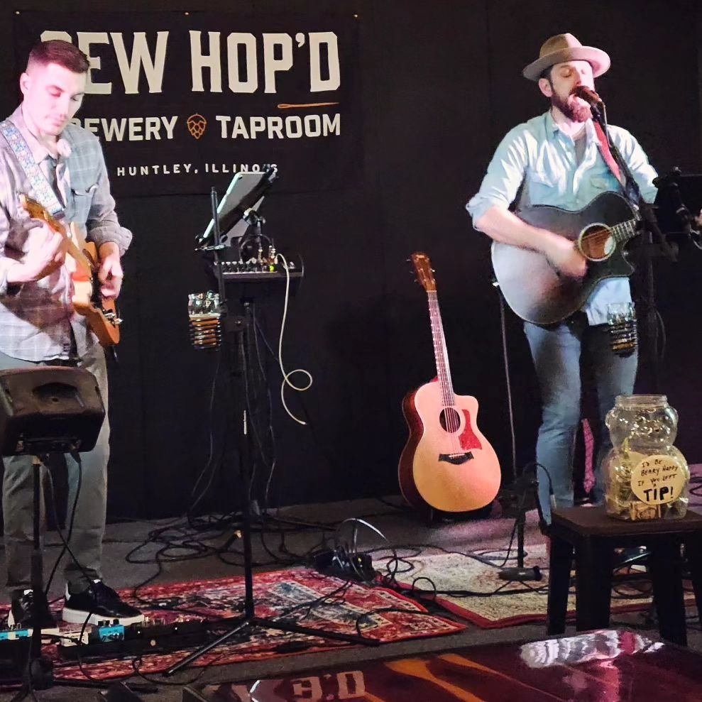 Come out and enjoy the Friday vibes at Sew Hop'd! We'll have live music tonight from our friend @jimmymarquismusic starting at 6 pm. @your_sisters_tomato is pulling up to the brewery today from 5-8 pm. The beers start flowing at noon! 🍻
.
.
.
.
#fri
