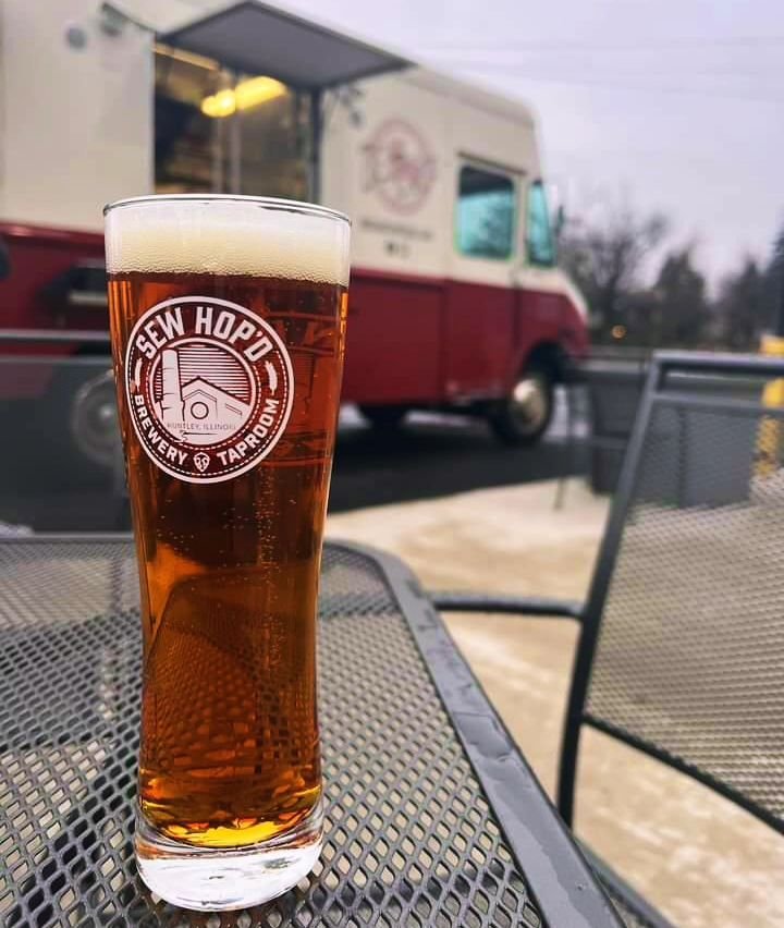 It's Tuesday, and we're back in the taproom today after a great weekend here at the brewery! What do we do on Tuesdays, you ask? We drink beer, margaritas, and eat tacos, of course! @deltorostreettaco will be pulling up from 4-8 pm today, providing a