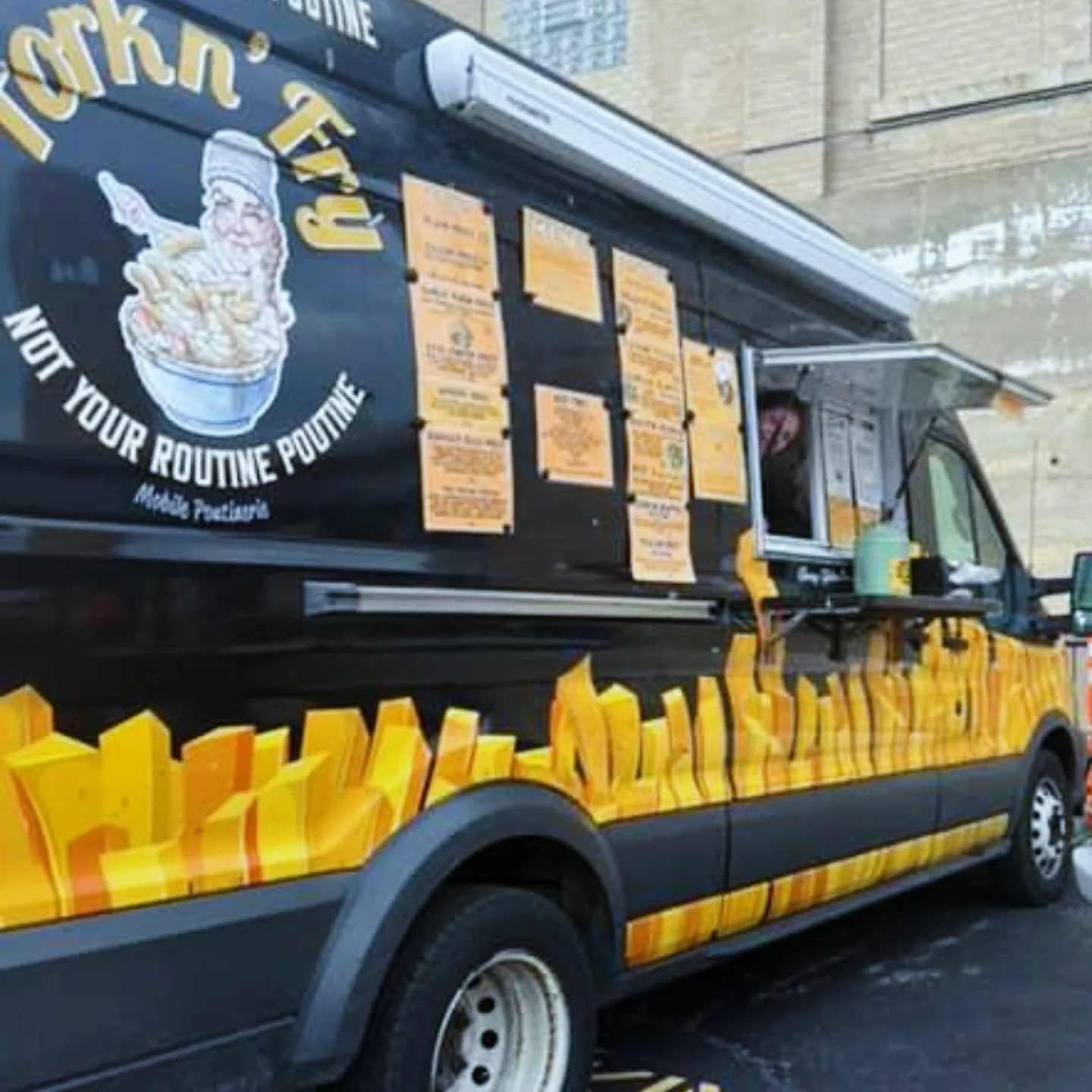 Wednesdays are for moving right on through the week&hellip; and winter said, &ldquo;I&rsquo;m HERE.&rdquo; And we said, &ldquo;Hold up&mdash;take my beer, we got this.&rdquo; 🍺 

Warm up with some hot, delicious, fresh poutine from @forknfrypoutine 