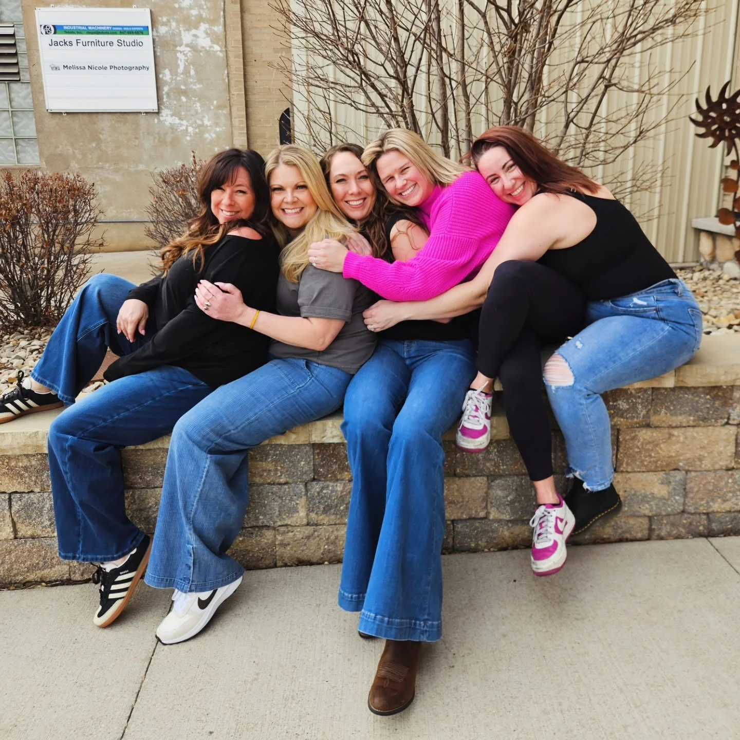 Cheers to International Women&rsquo;s Day! 🍻
Today we&rsquo;re celebrating the incredible women who help keep Sew Hop&rsquo;d moving every single day &mdash; behind the bar, behind the scenes, and in our community. We&rsquo;re grateful for their har