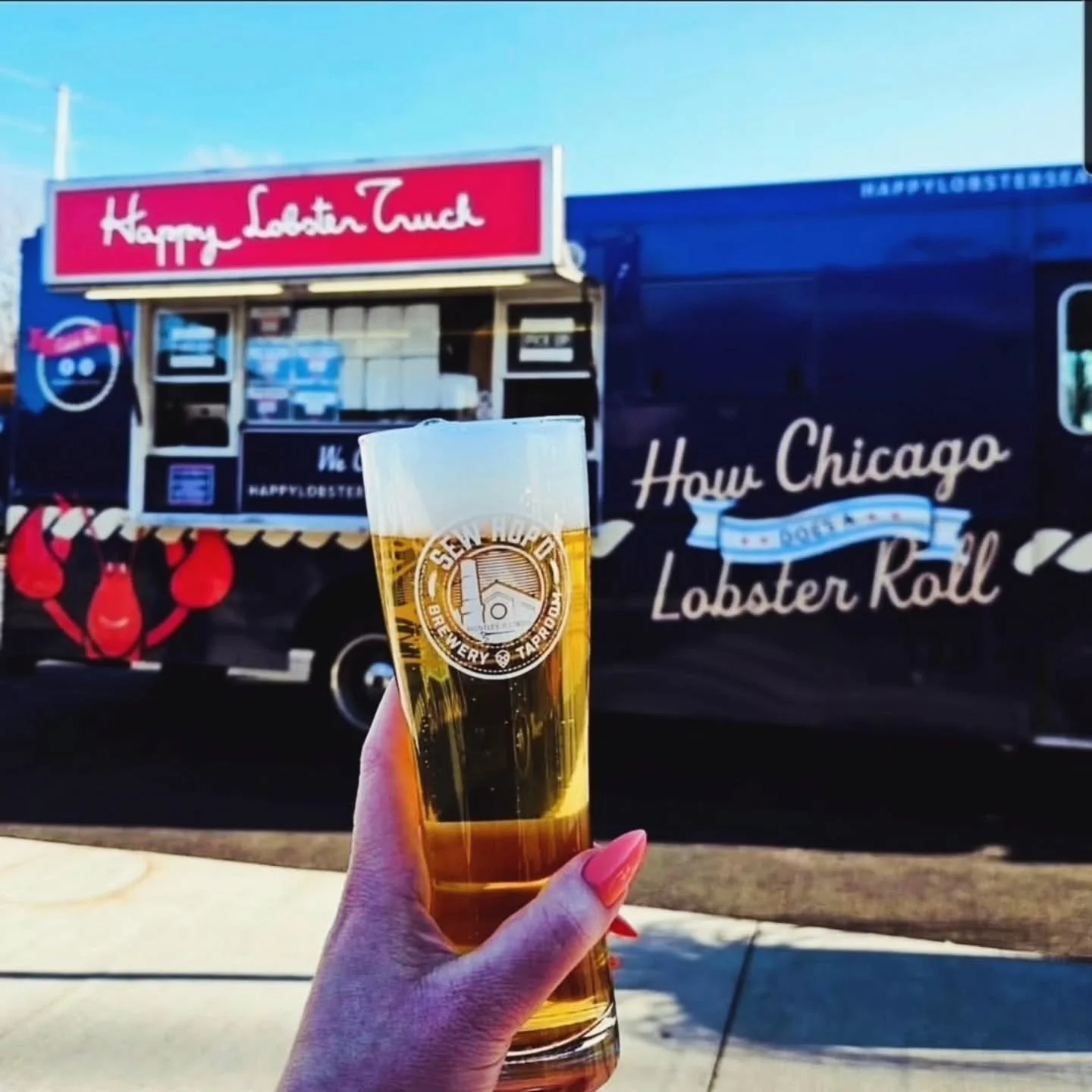 Kicking off a brand new month, no pranks here today, just all the good stuff! 

@happylobsterchi is rolling in from 5&ndash;8 pm bringing all the buttery, lobster-y goodness you didn&rsquo;t know you needed midweek. 🦞

Pro tip: pre-orders are open o