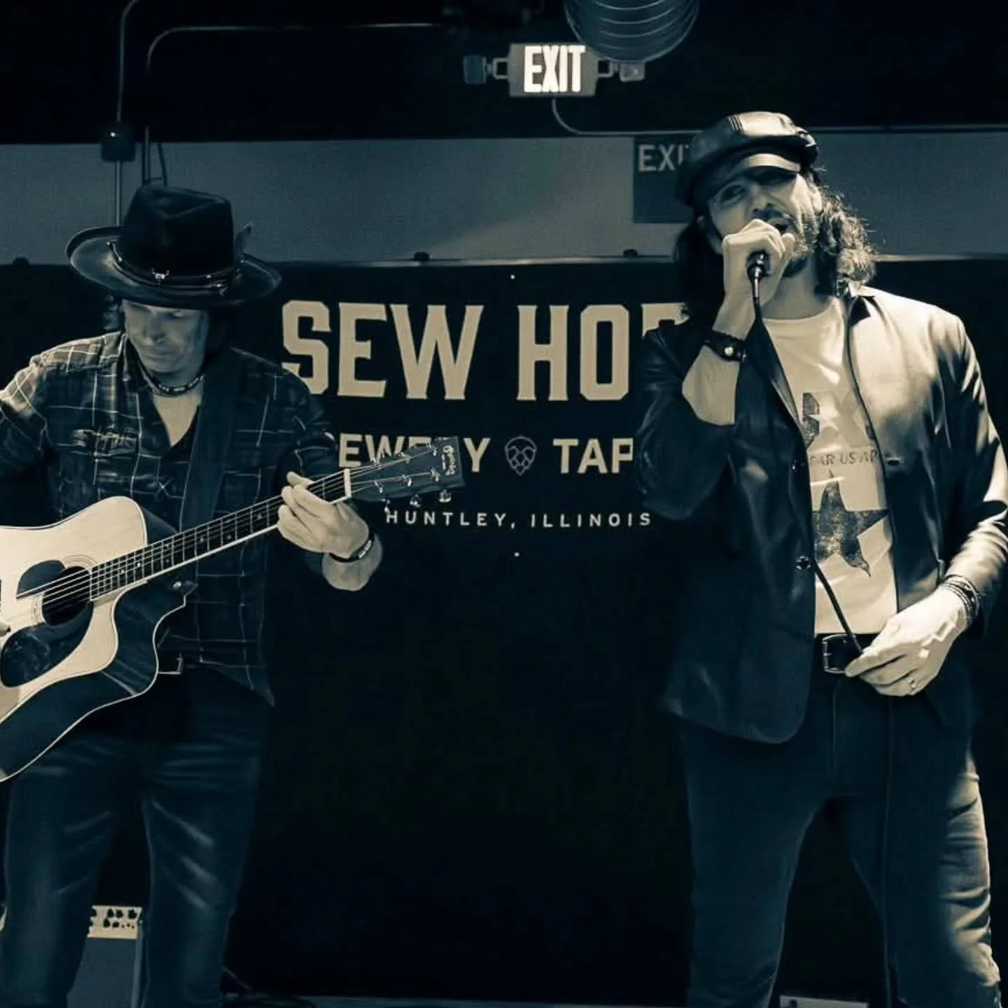 Saturday is HERE and we&rsquo;re ready to shake off last night&rsquo;s wild storms!🌧️⚡️ Hope everyone stayed safe and dry out there! 

We&rsquo;re opening the taproom at NOON&mdash;come dry out, grab a drink, and ease into the day with us.🍻 

🌮 @d