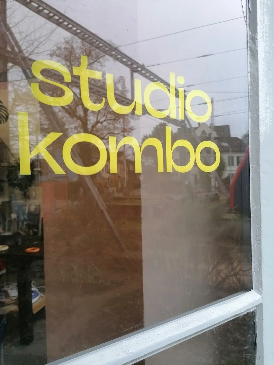 dominique-jolliet-grafik-beschriftung-studio-kombo.jpg