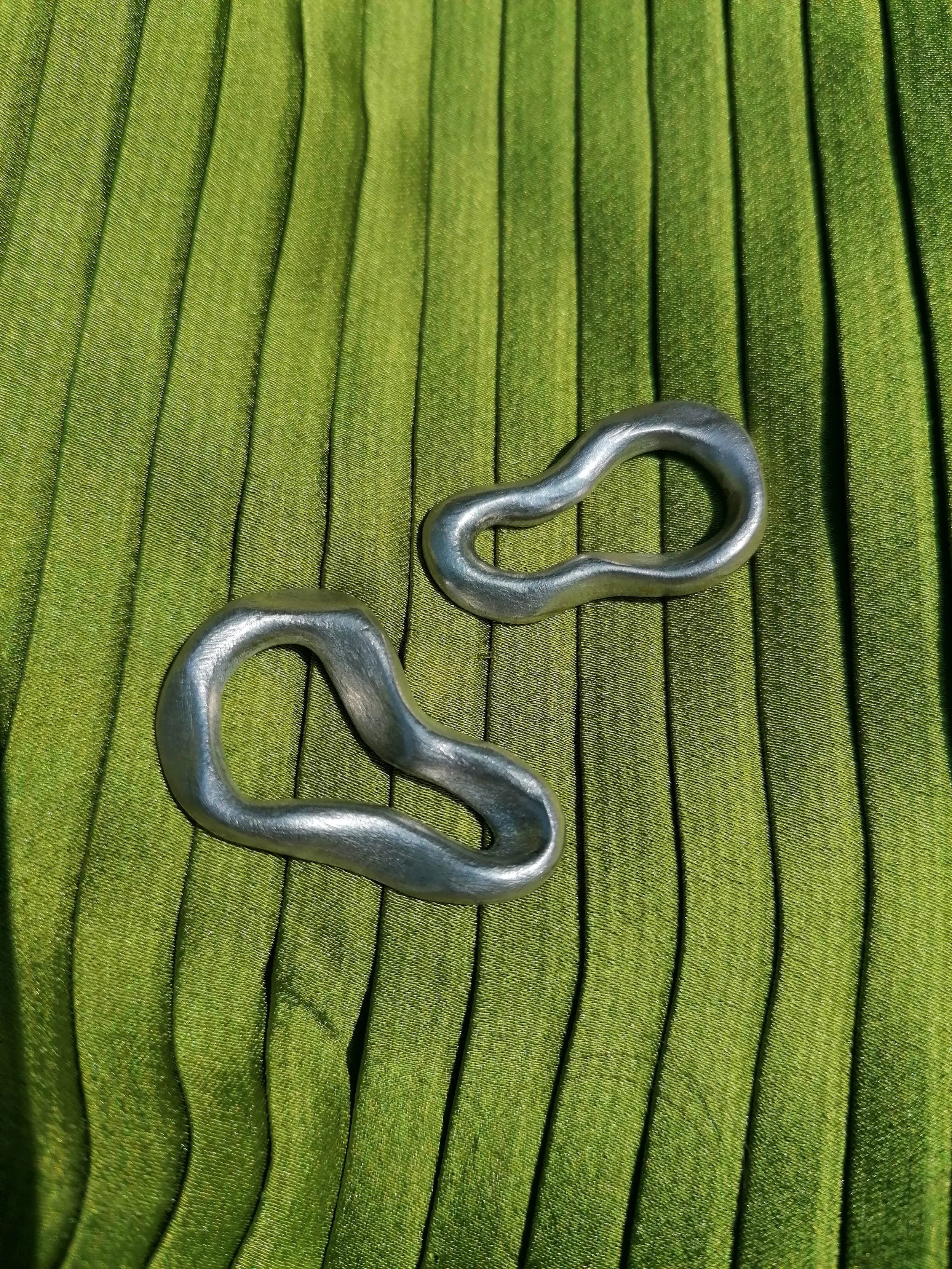 dominique-jolliet-keramik-silver_clay.jpg