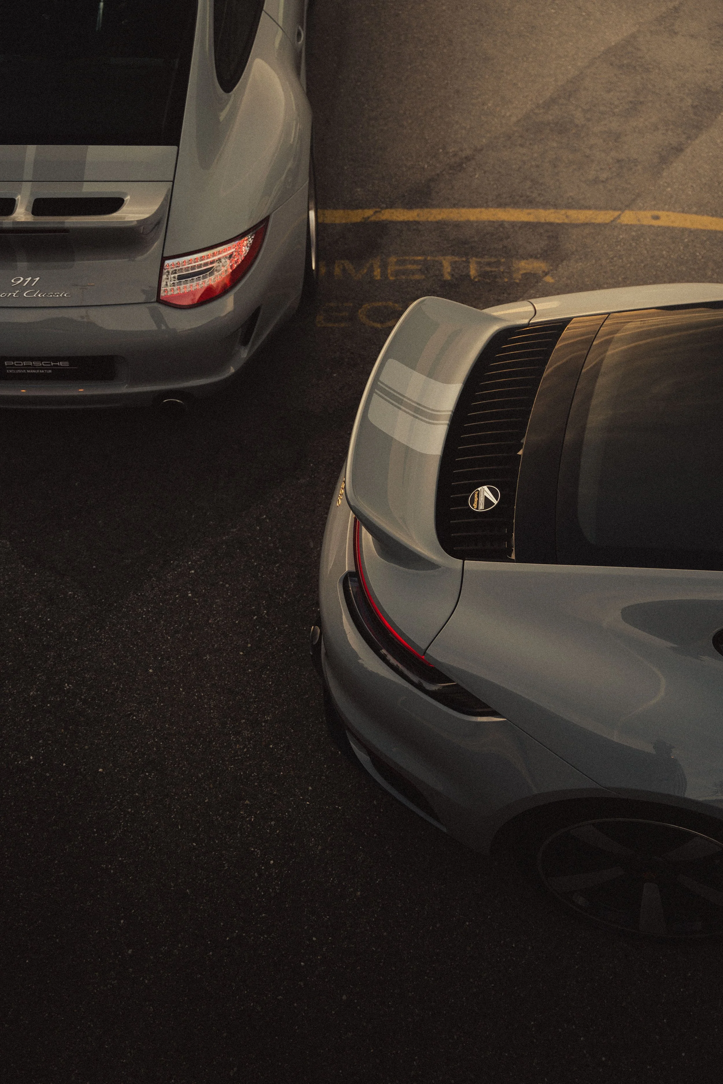 Porcshe 992 & 997 Sportsclassic 02.jpg