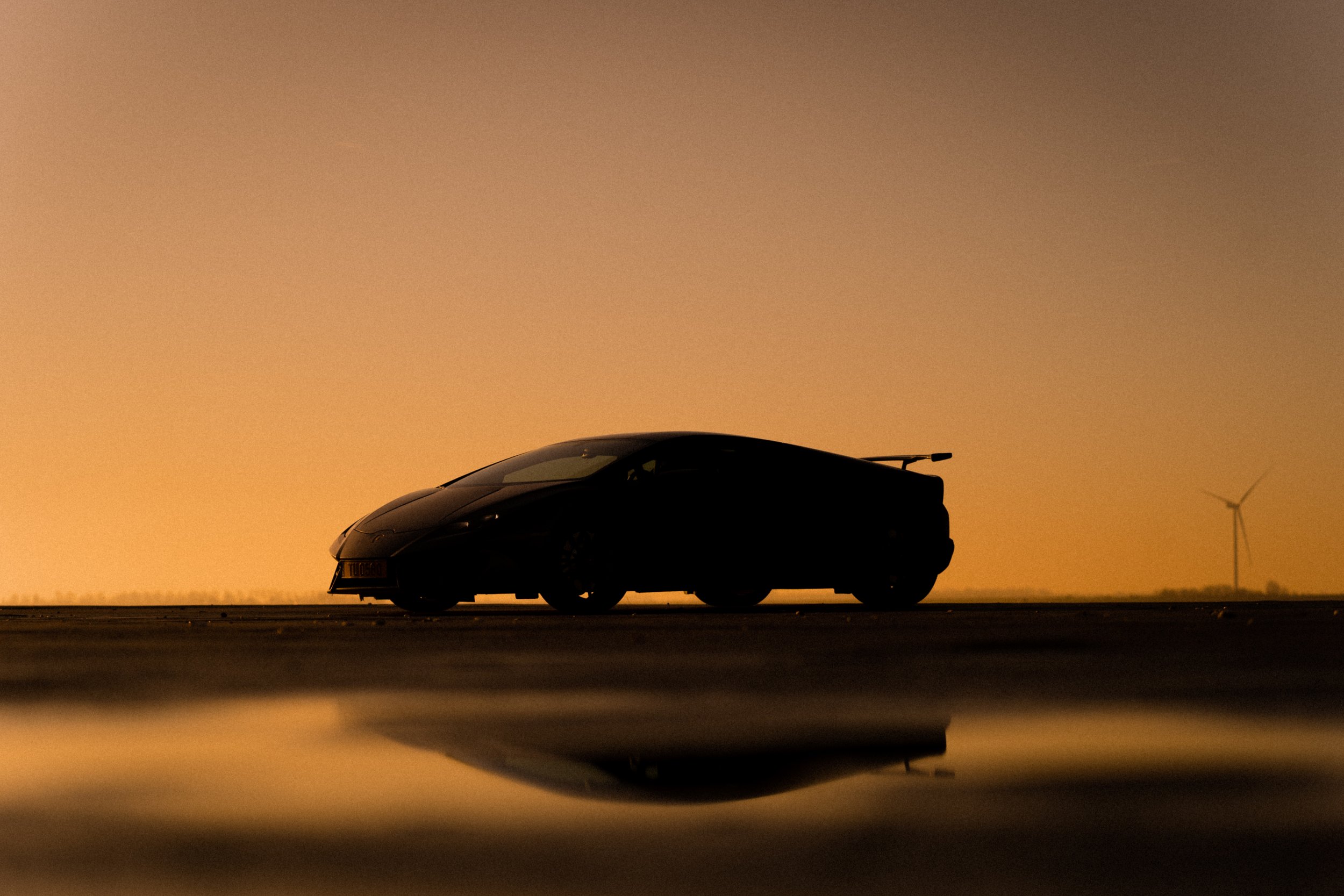 Lamborghini Huracan Sunrise 02.jpg