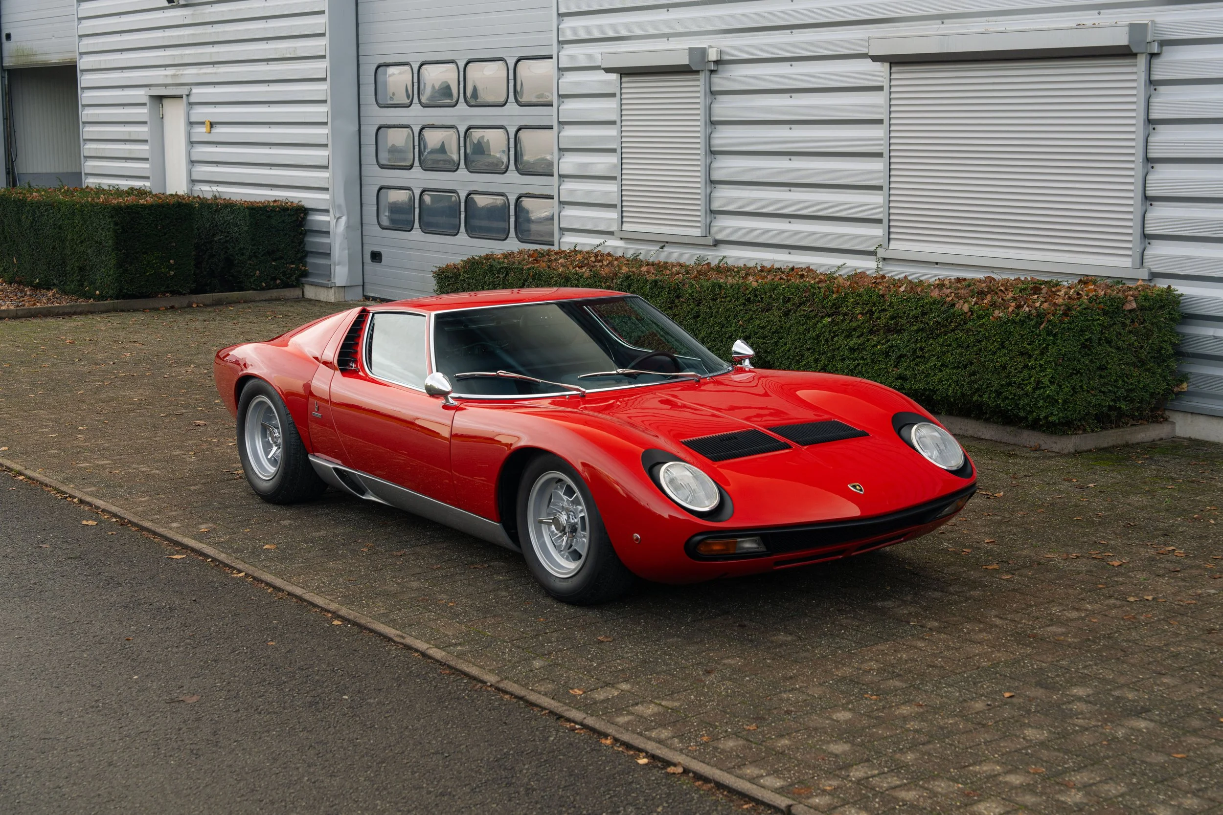 Lamborghini Miura SV 00002.jpg