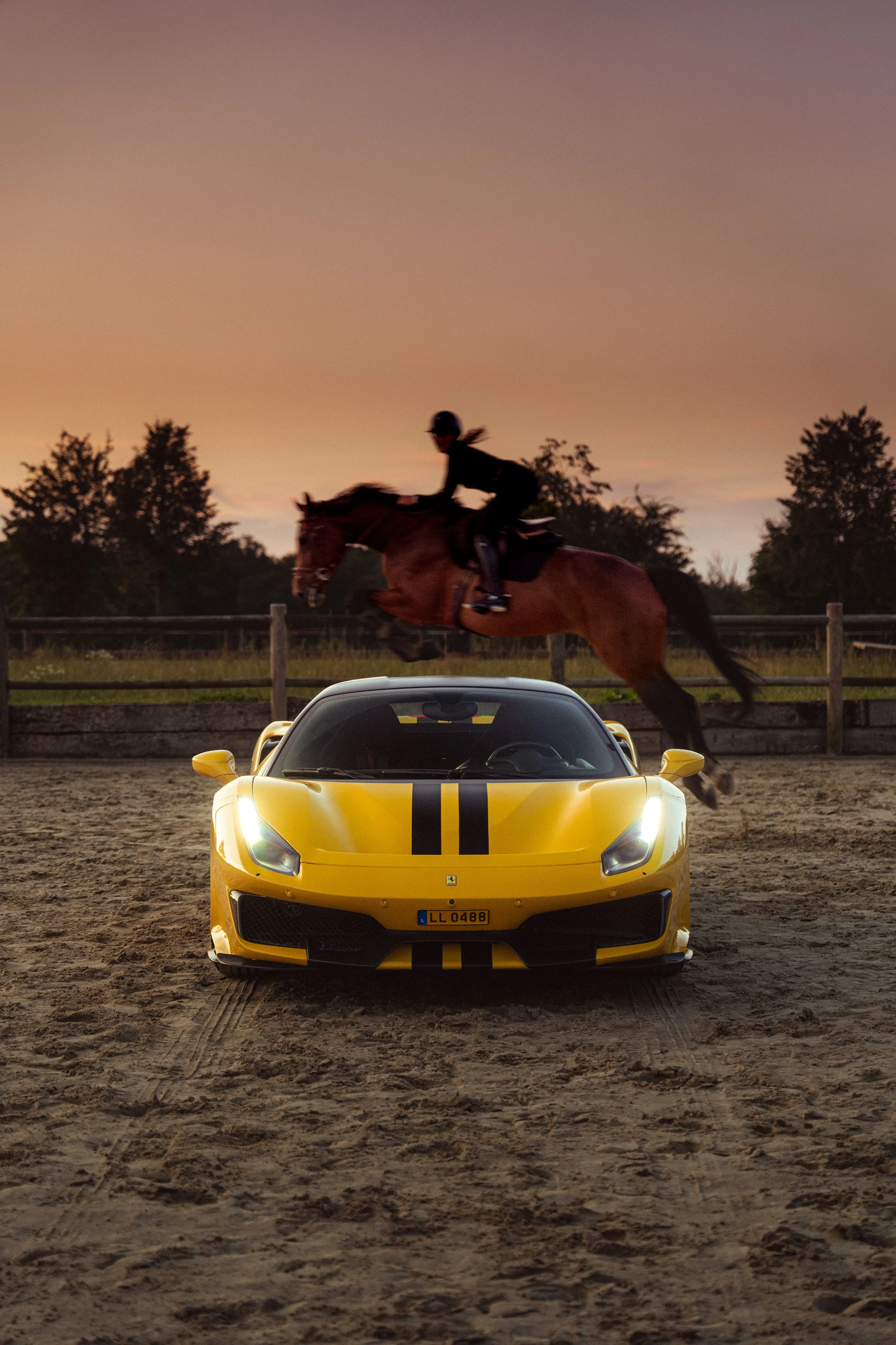 Ferrari Pista 03 Horse.jpg
