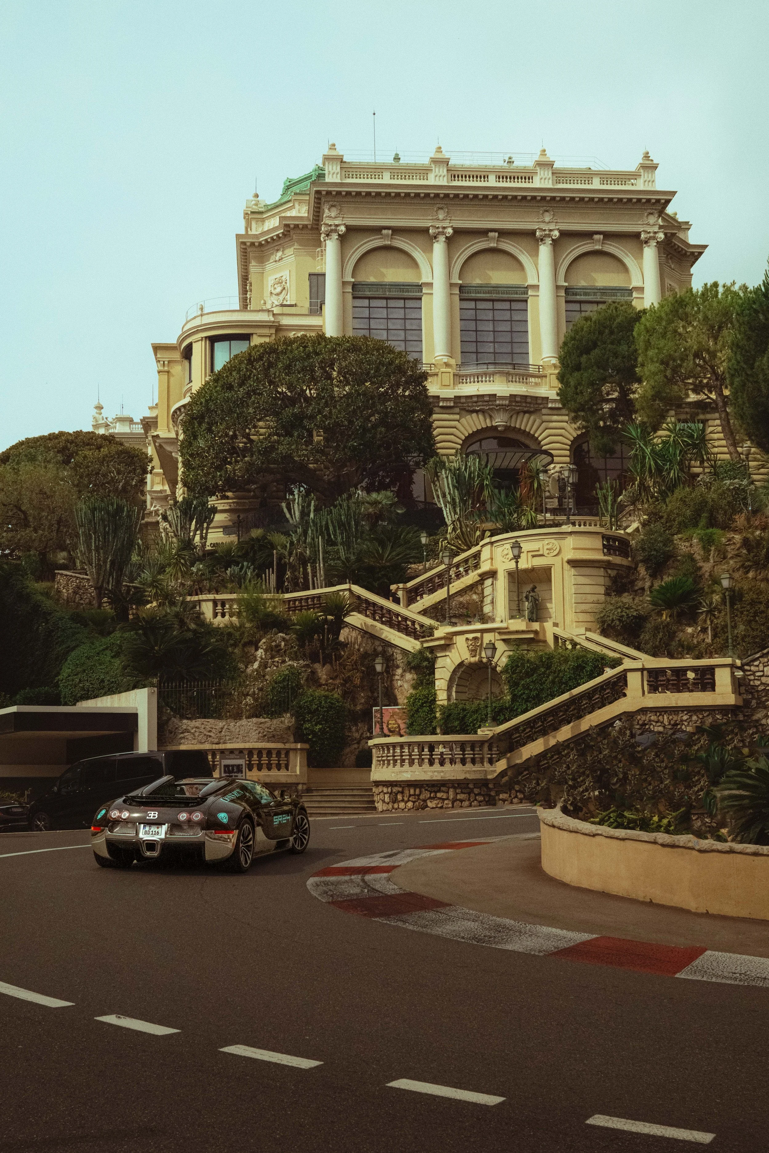 Bugatti Veyron 02 Monaco.jpg