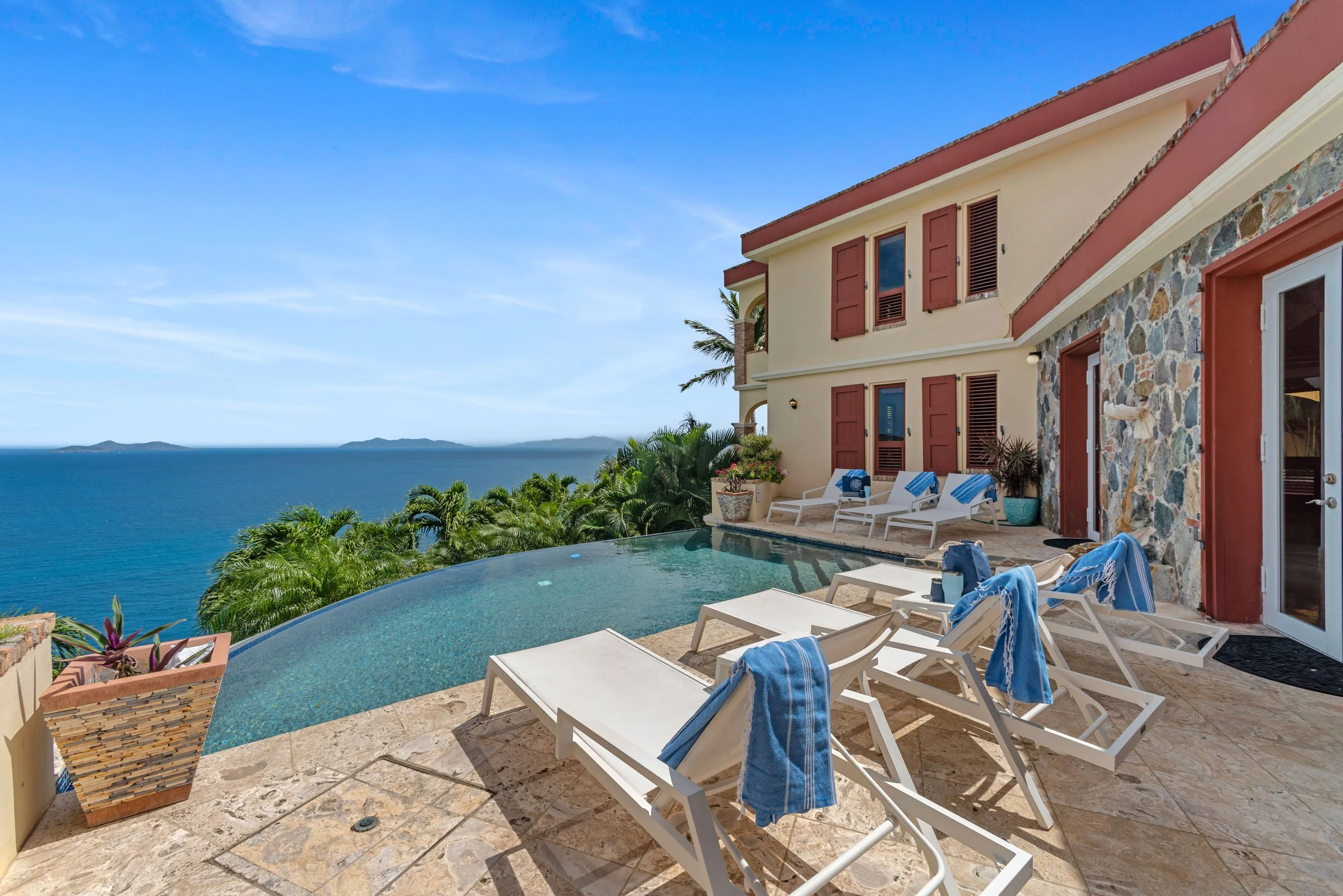 Spend your afternoon overlooking the BVi’s 