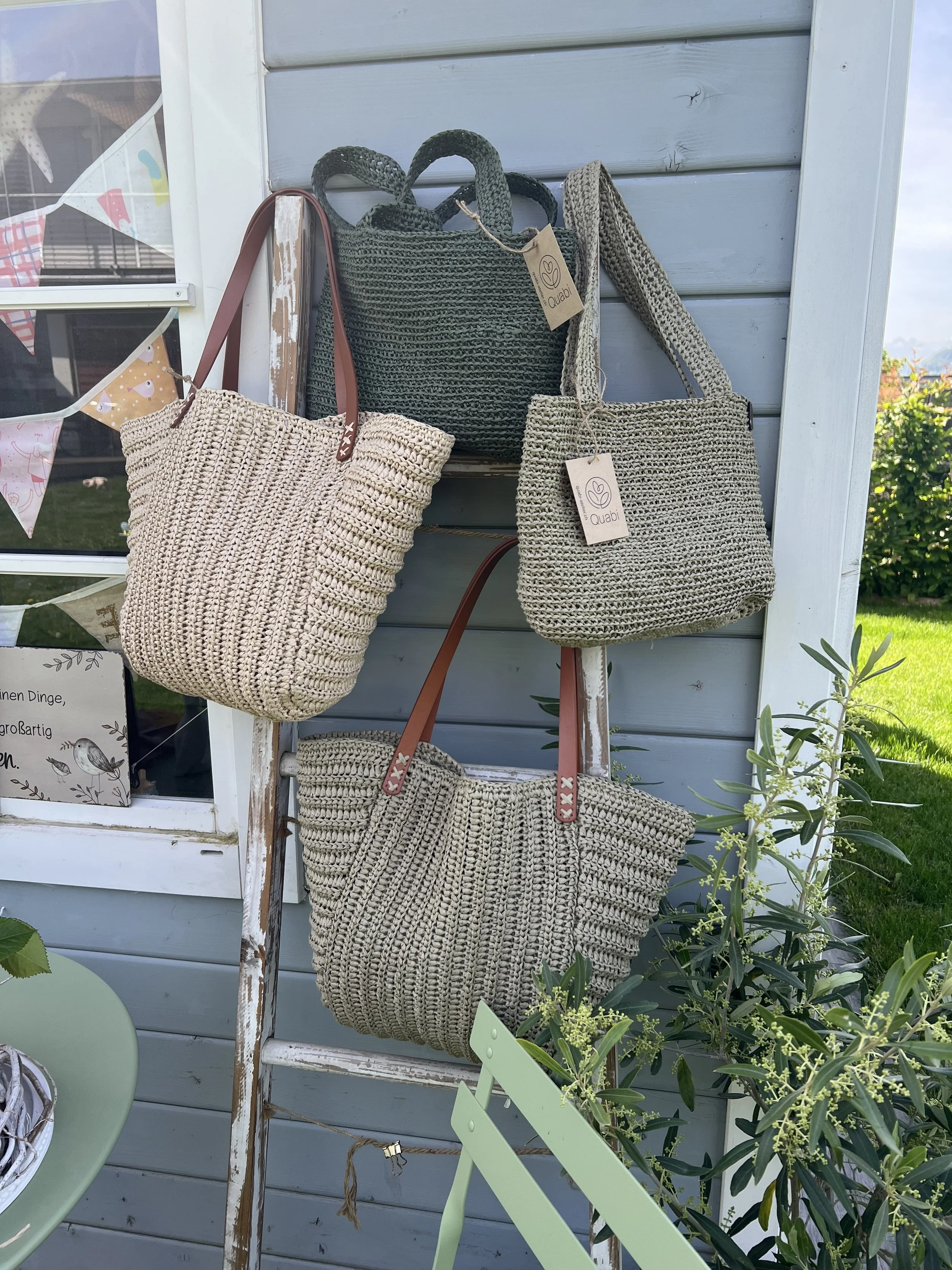 Vier Basttaschen.jpeg