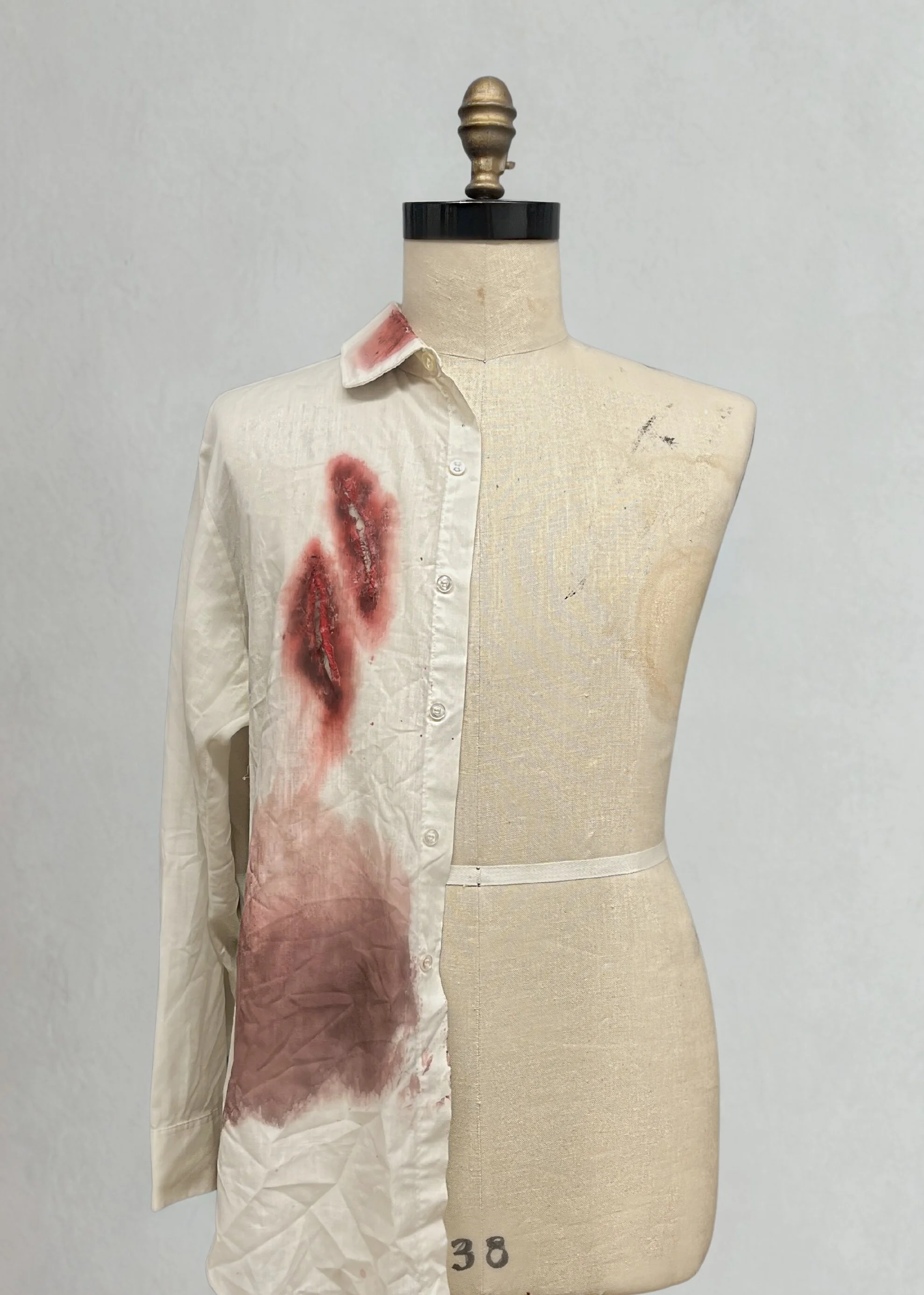 Stab slashes, old and aged blood