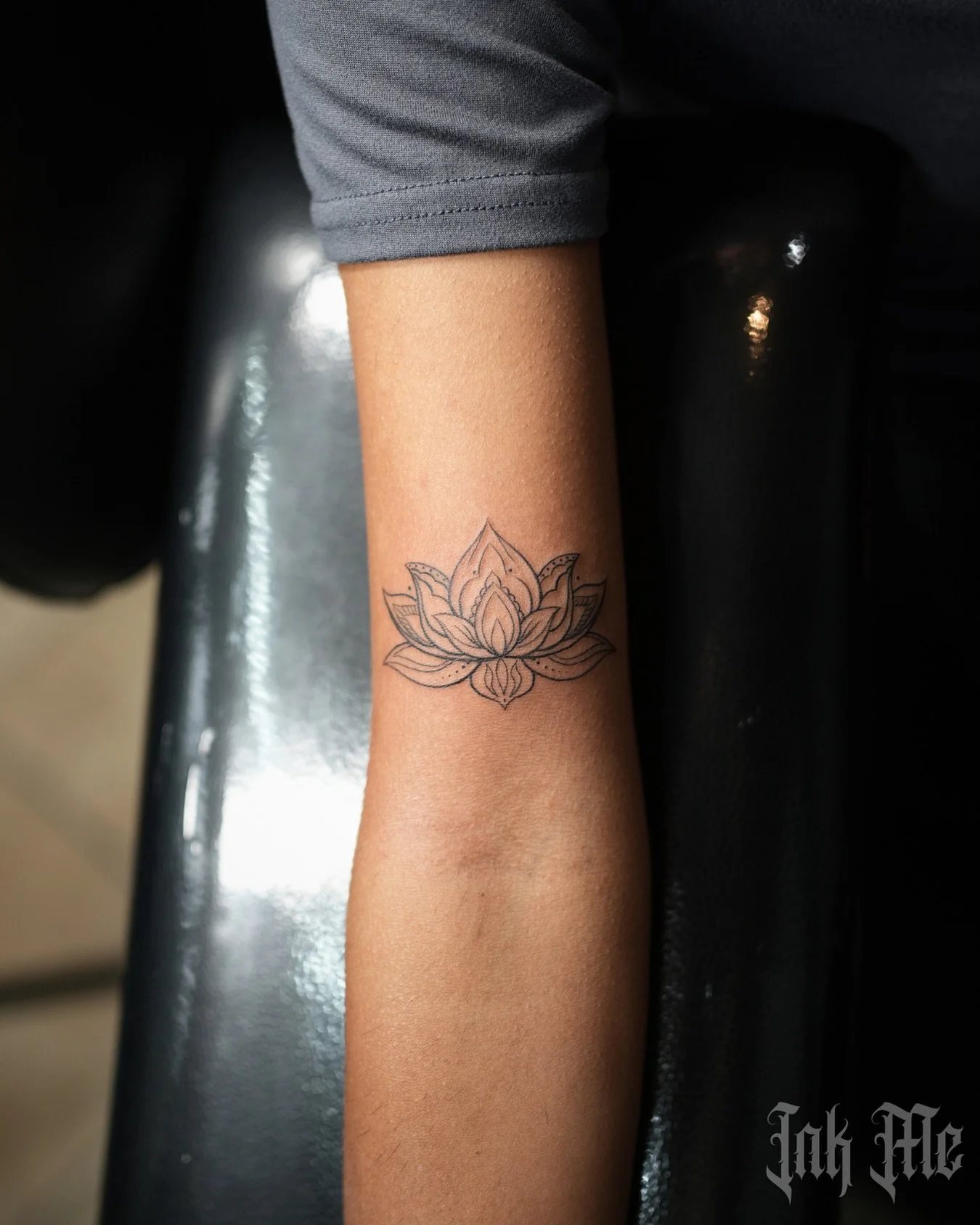 Fine line Lotus 🪷 
⠀
📍 Visit us at 17 Seachart Place, Unit 2, Brampton, ON L6P 3E1 (Hwy 50 & Hwy 7)
📲 Call/Text: 647-705-6602
📧 Email: info@inkmetoronto.com
🌐 Book now: www.inkmetoronto.com/links
DM us or email to secure your appointment &m