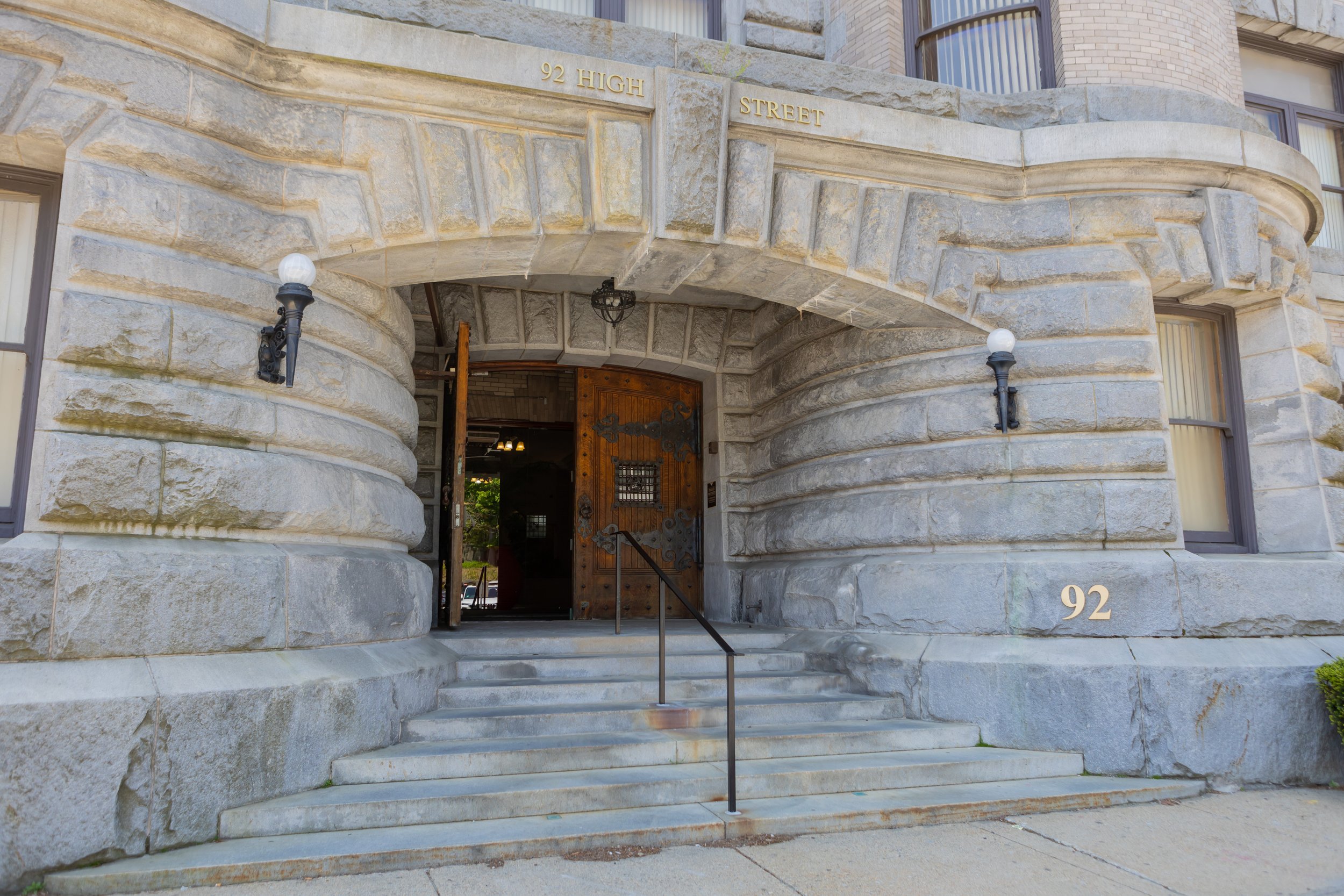 How do I choose the right ketamine assisted psychotherapy therapist in Boston?