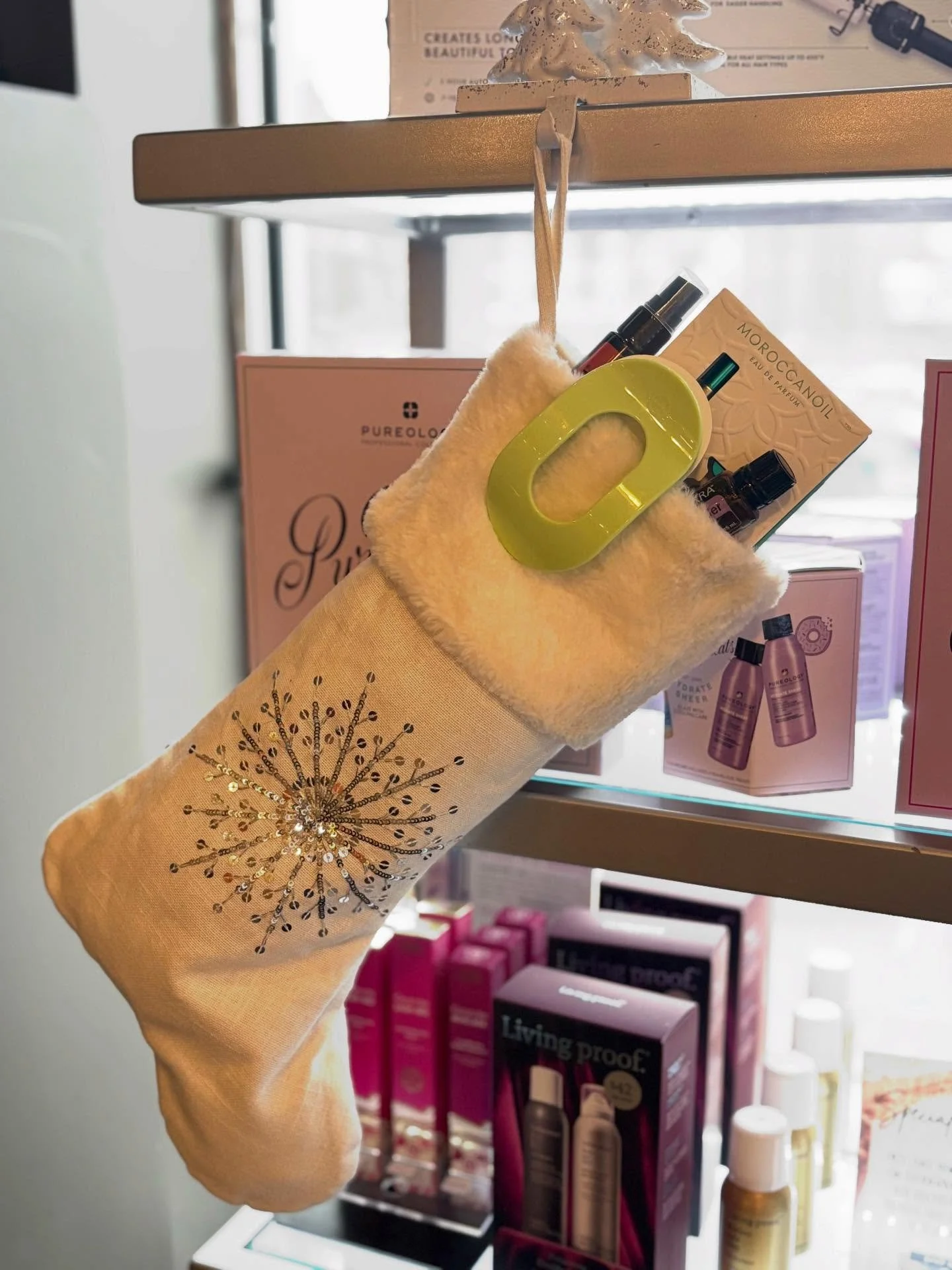 Holiday Boutique is full of amazing gifts for you or your loved ones! So many choices, So little time, HaHa! 

WAIT!! There is time at our Holiday Pop-Up Market! Come join us Dec. 7th 2-5 pm!! 

Enjoy an afternoon filled with local creativity, festiv