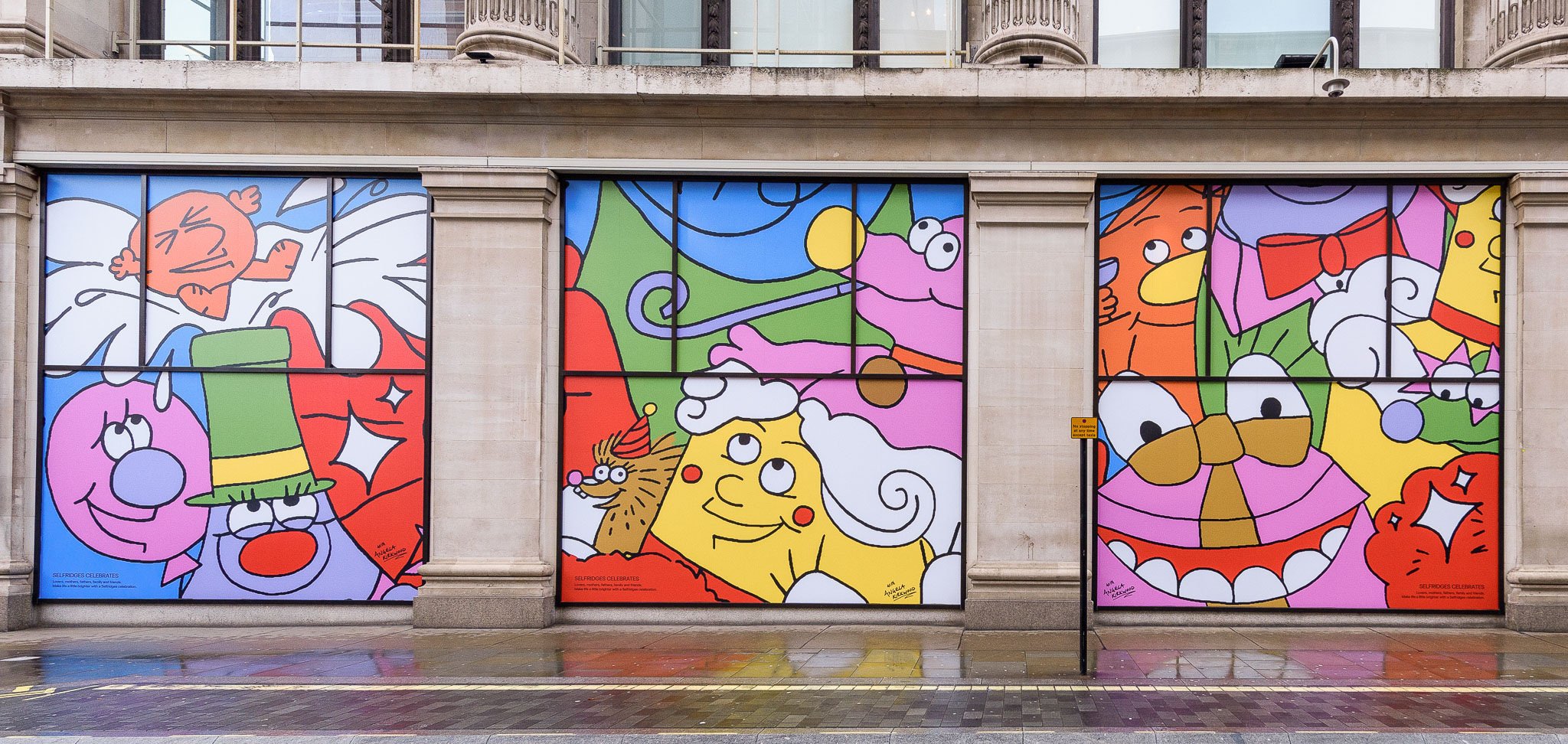 AngelaKirkwood_Selfridges_Windows_15.jpg