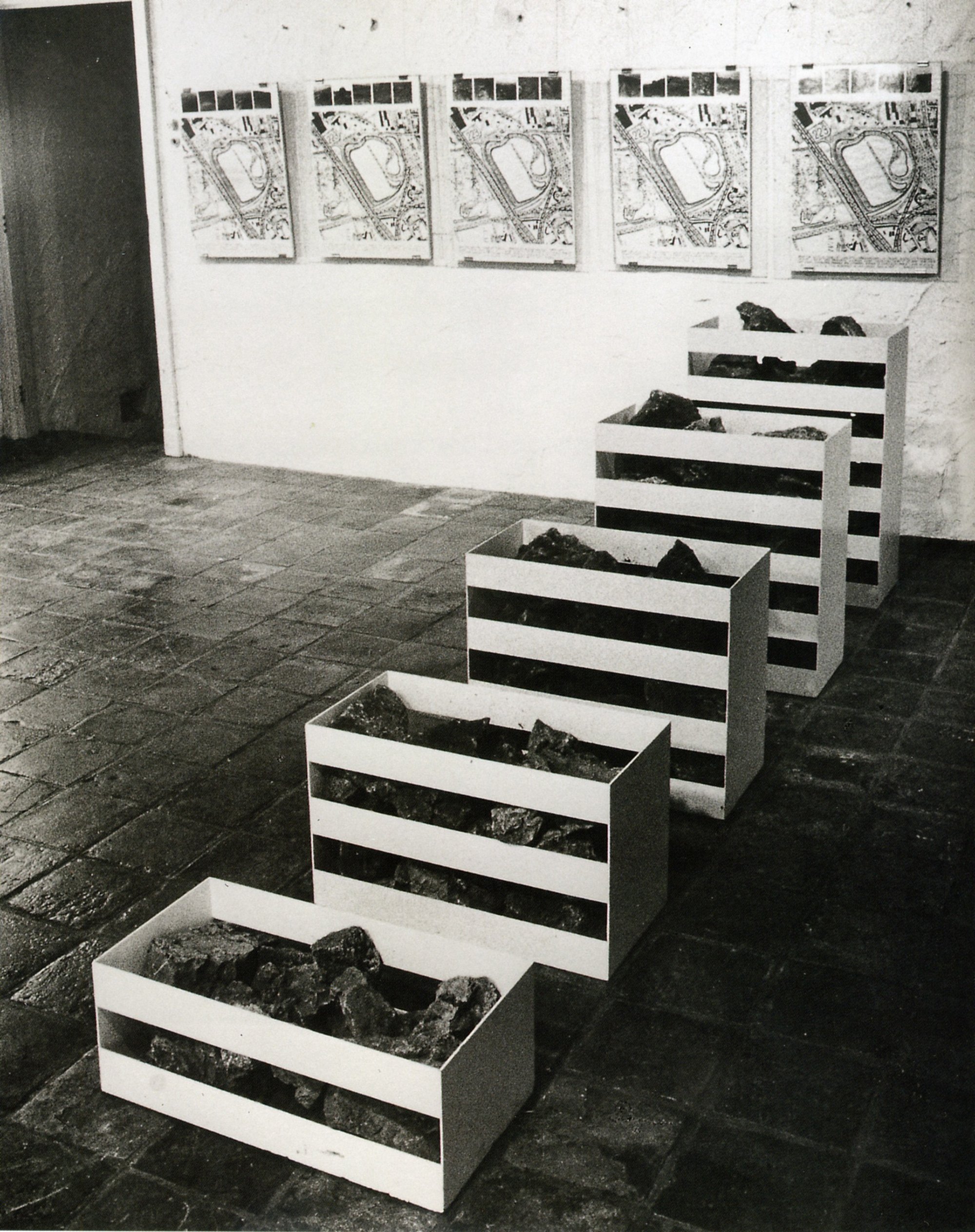Installation view, Nonsite (Oberhausen, Germany), 1968.jpg