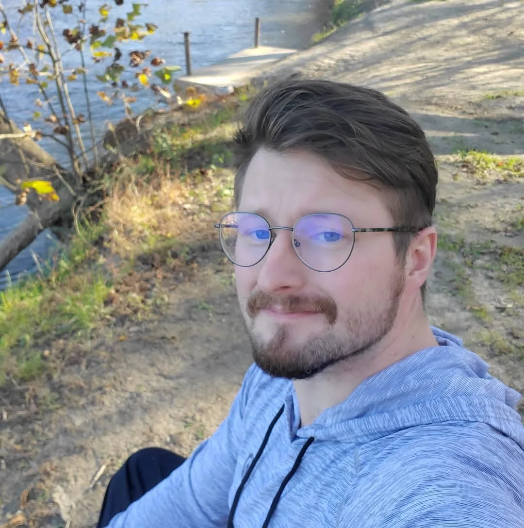 JERED_SHULTS_HEADSHOT.jpg