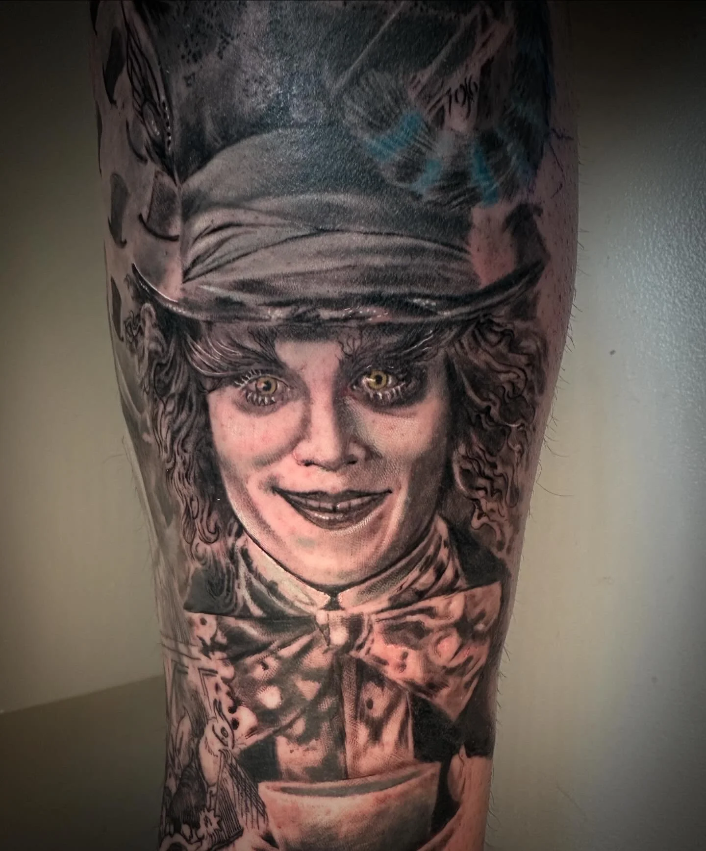 Black and grey Mad hatter