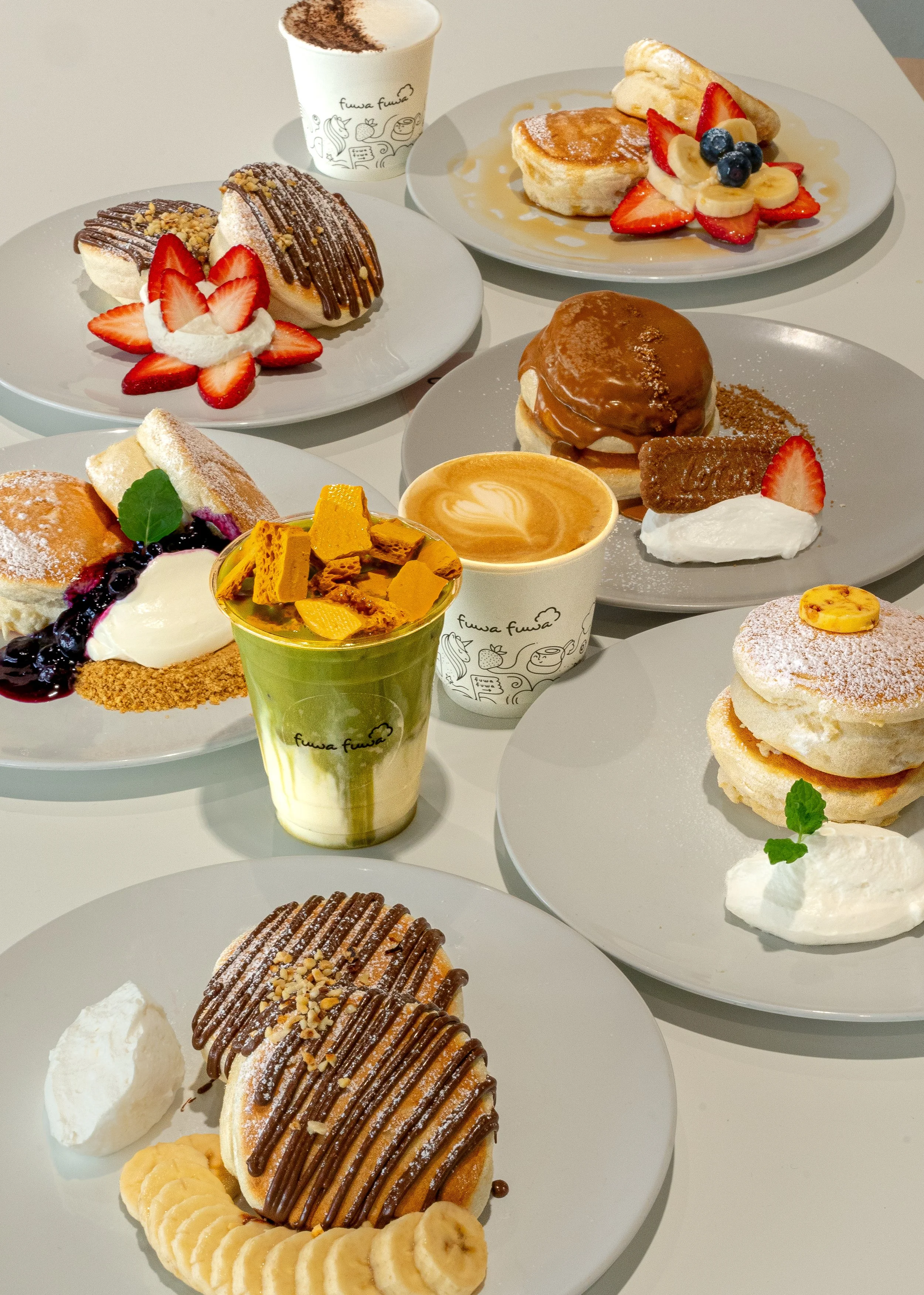 DSC00410-fuwafuwa spread.jpg