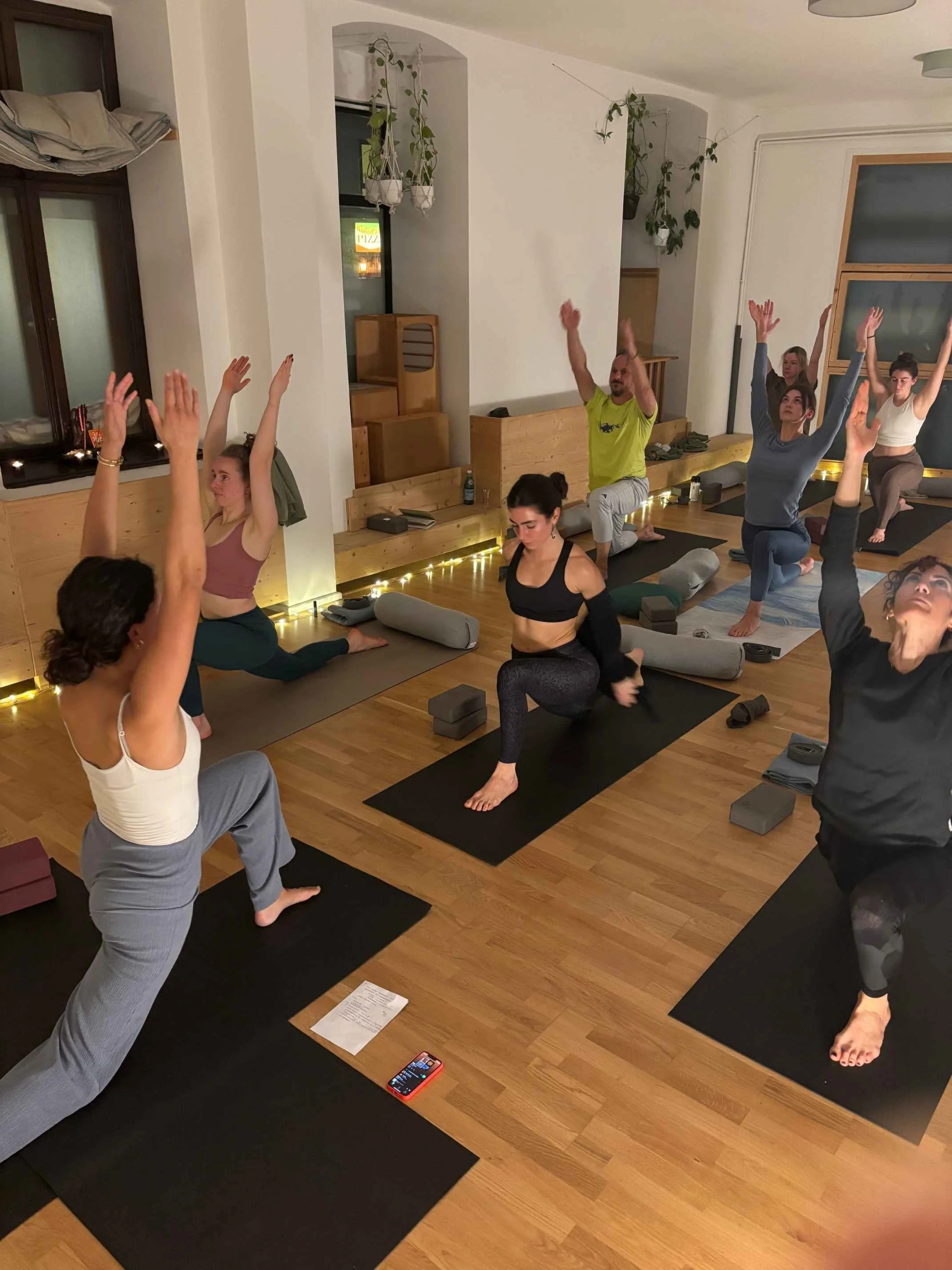 Yogapraxis bei 200h Multistyle Yogaausbildung