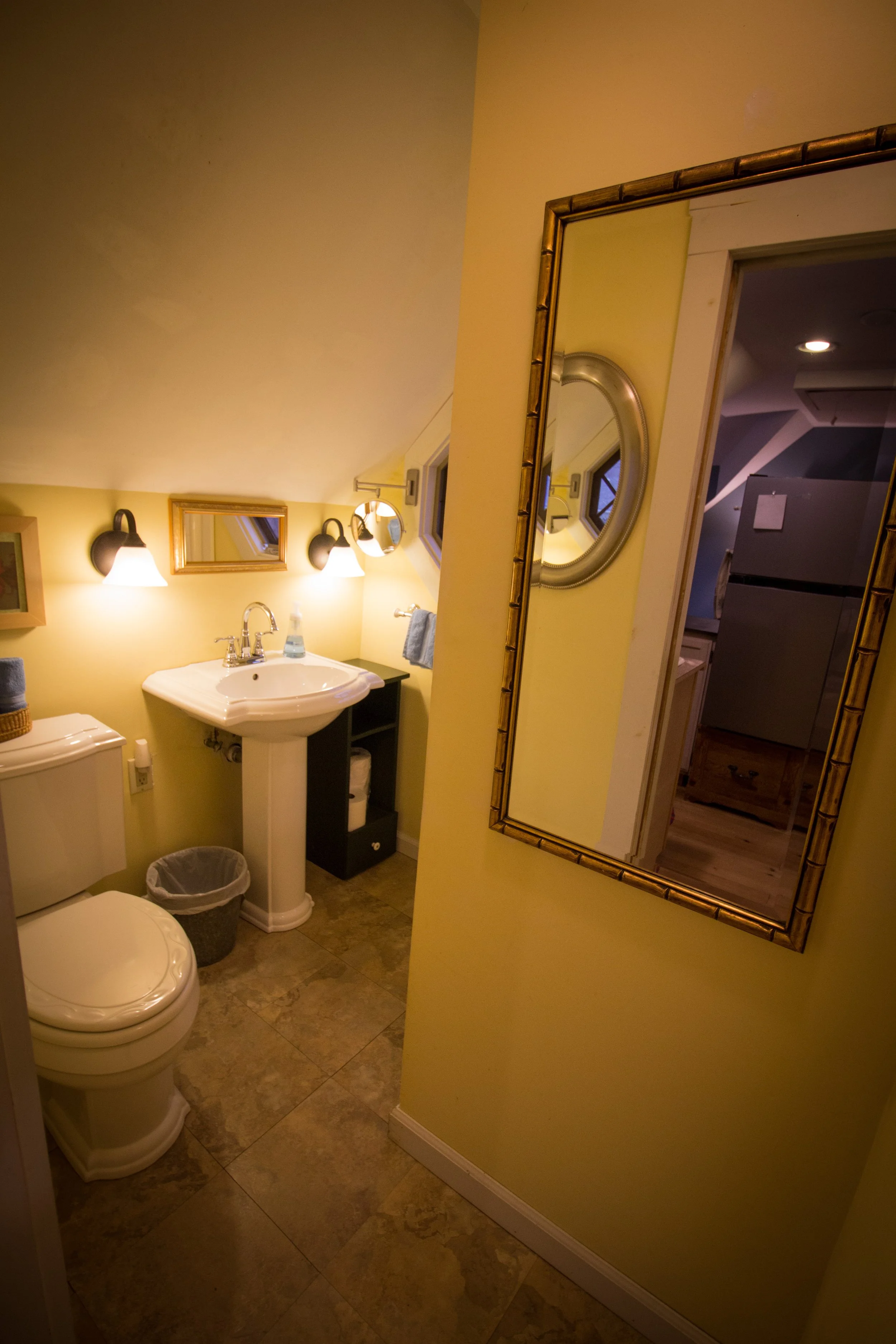 Gallery 1 — Sampler House