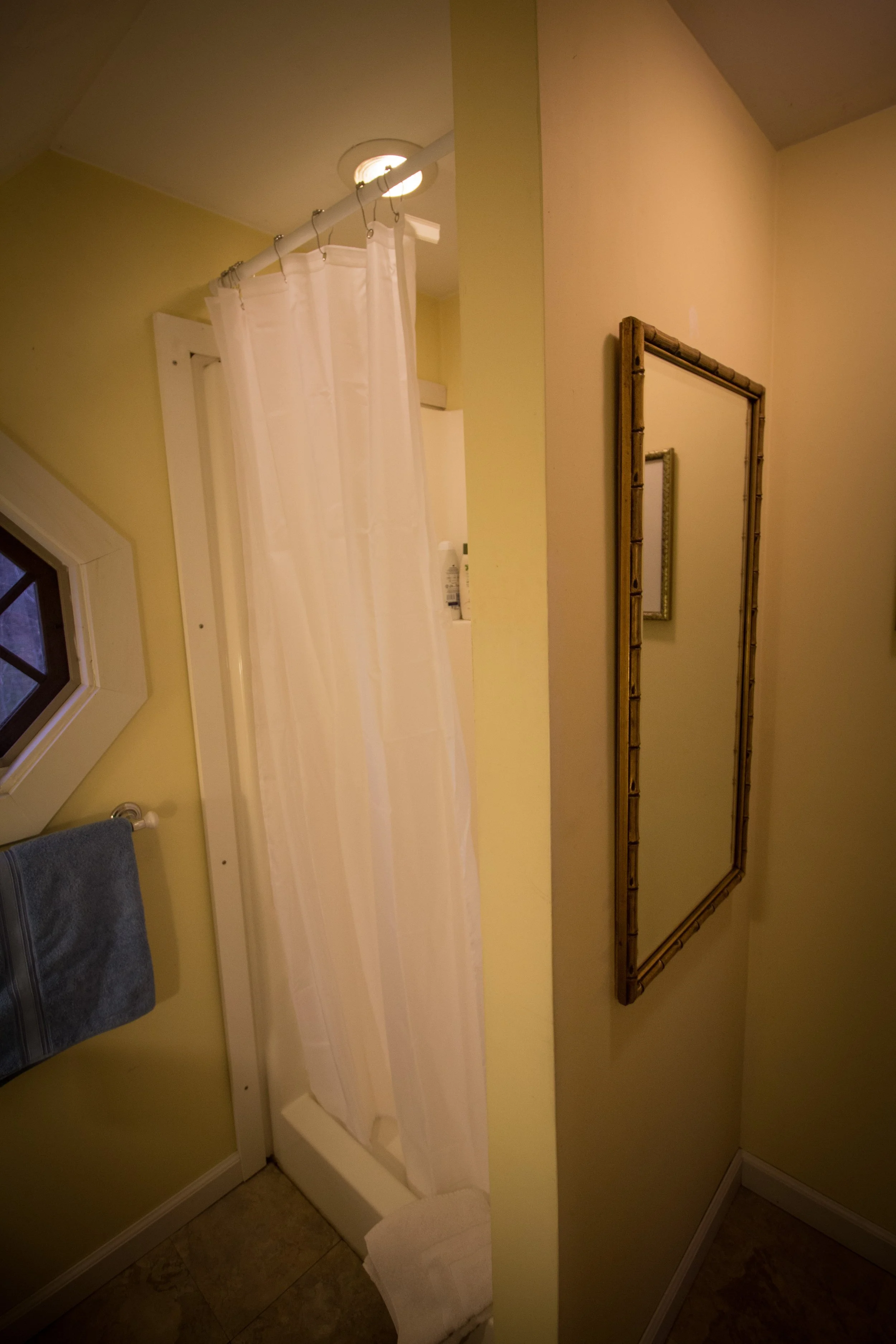 Gallery 1 — Sampler House